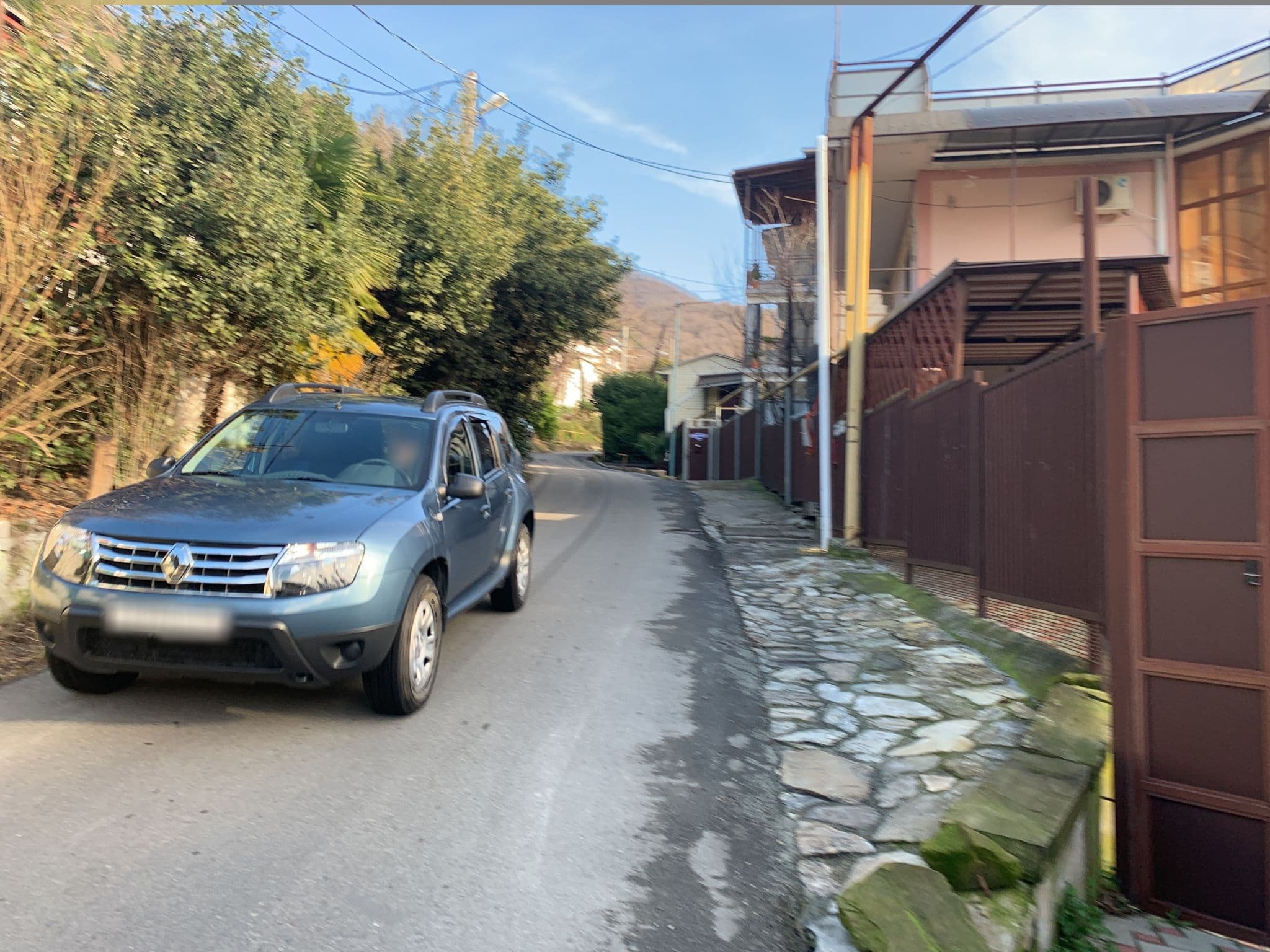 Street view near Гостиница "Горка", Lazarevskoye — © verylongdog (CC BY-SA · Mapillary)