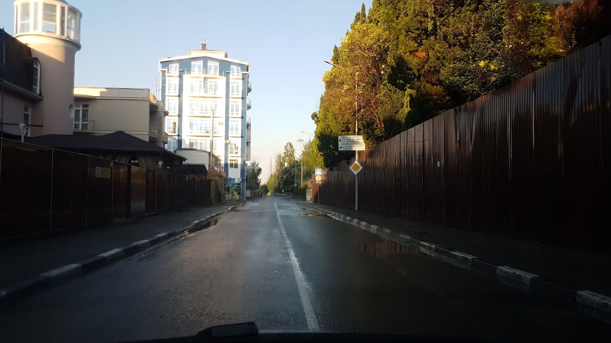 Street view near Отель "Дубай", Adler — © teddy73 (CC BY-SA · Mapillary)