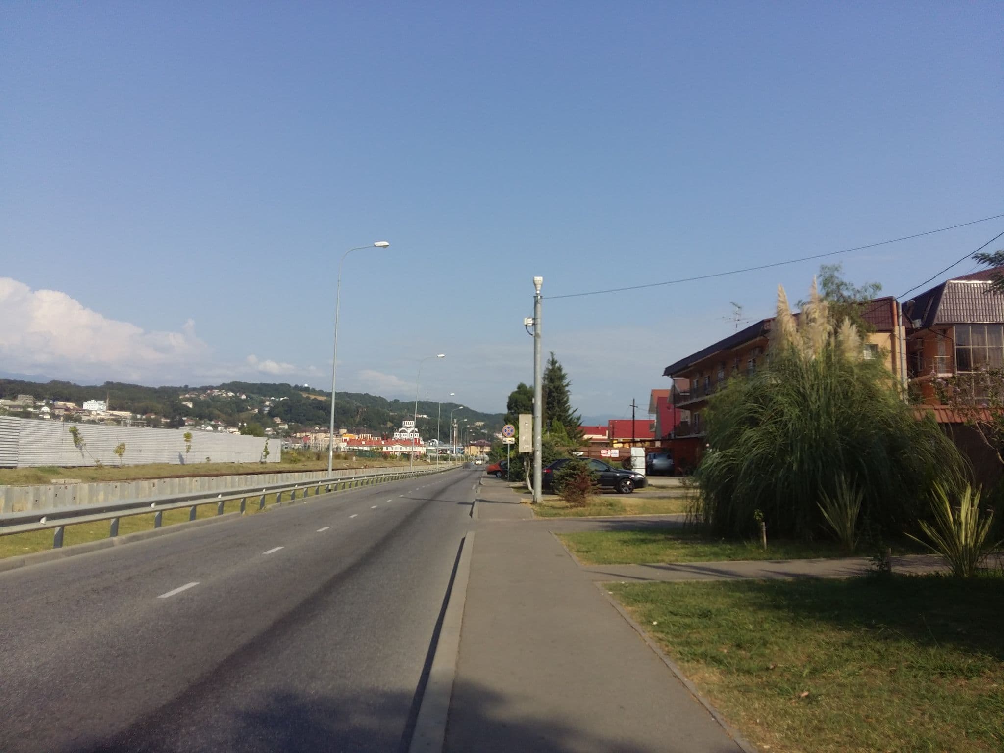 Street view near Гостиница "София", Sirius — © dim8 (CC BY-SA · Mapillary)