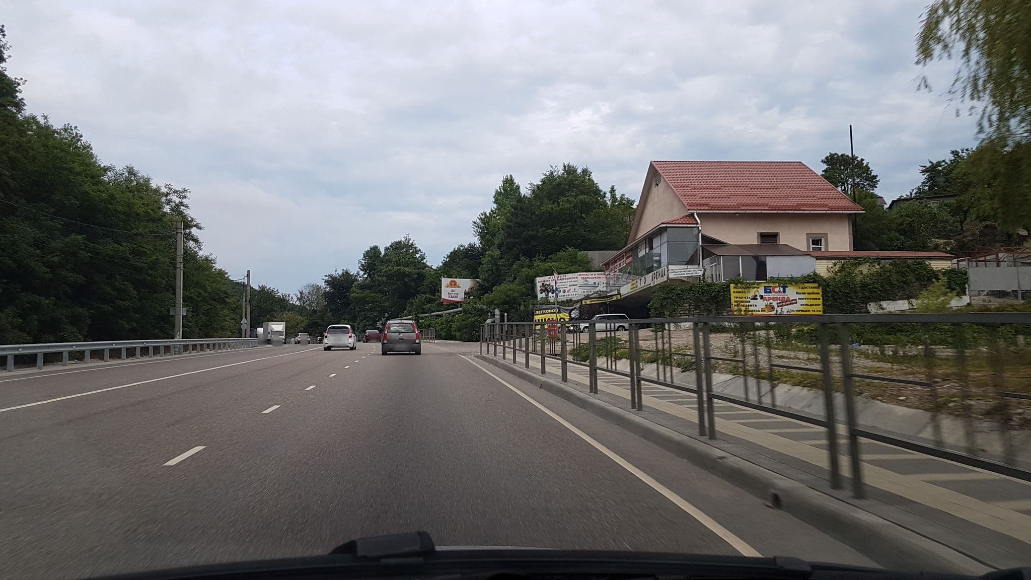 Street view near Отель "Олимп", Tuapse — © teddy73 (CC BY-SA · Mapillary)
