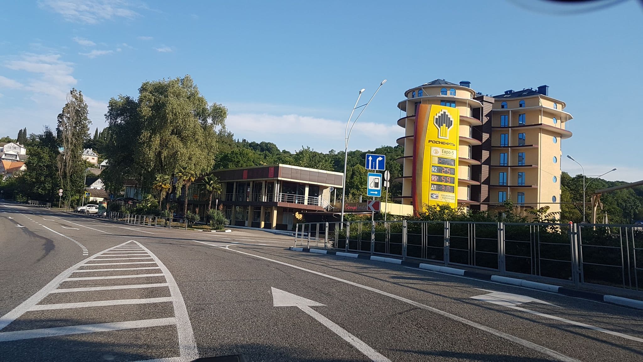Street view near Якорное Место, Vardane — © teddy73 (CC BY-SA · Mapillary)