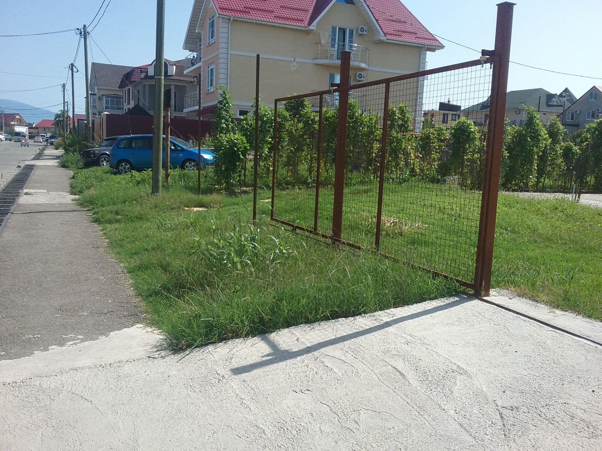 Street view near Гостевой дом Мария, Sirius — © dinyadinya (CC BY-SA · Mapillary)