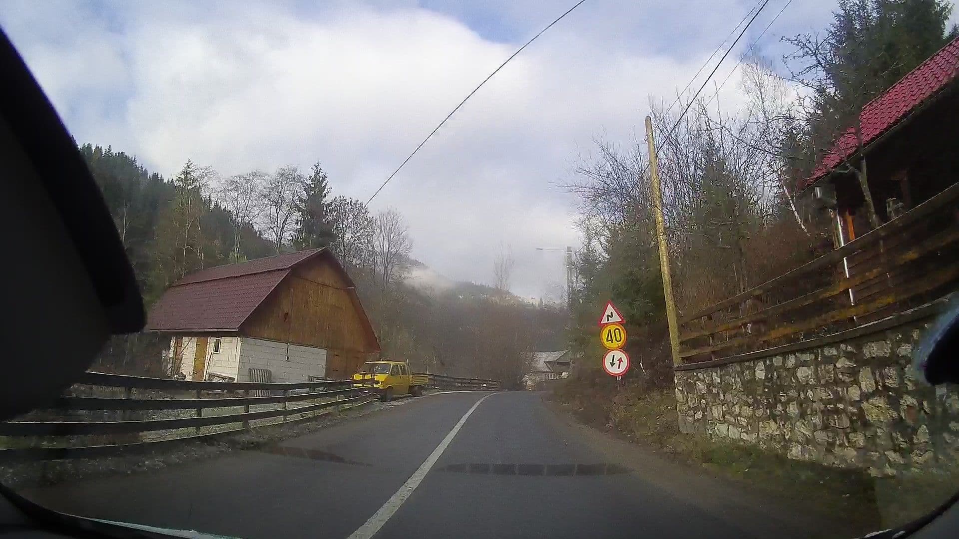 Street view near Casa Brădeana, Albac — © tavi (CC BY-SA · Mapillary)