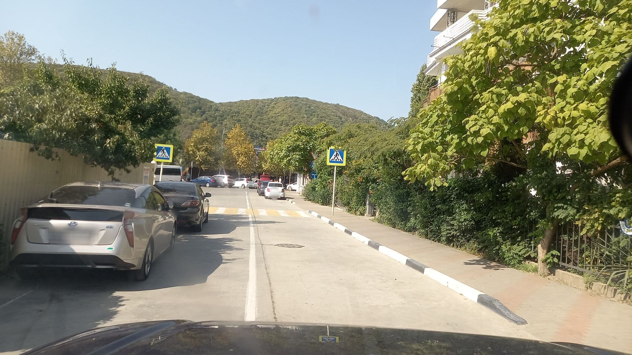 Street view near Гостиница Казачек, Arkhipo-Osipovka — © azimuth (CC BY-SA · Mapillary)