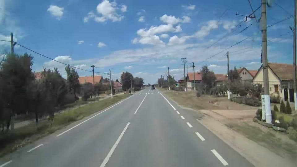 Street view near Motel Ioanis, Mândruloc — © adunonix (CC BY-SA · Mapillary)