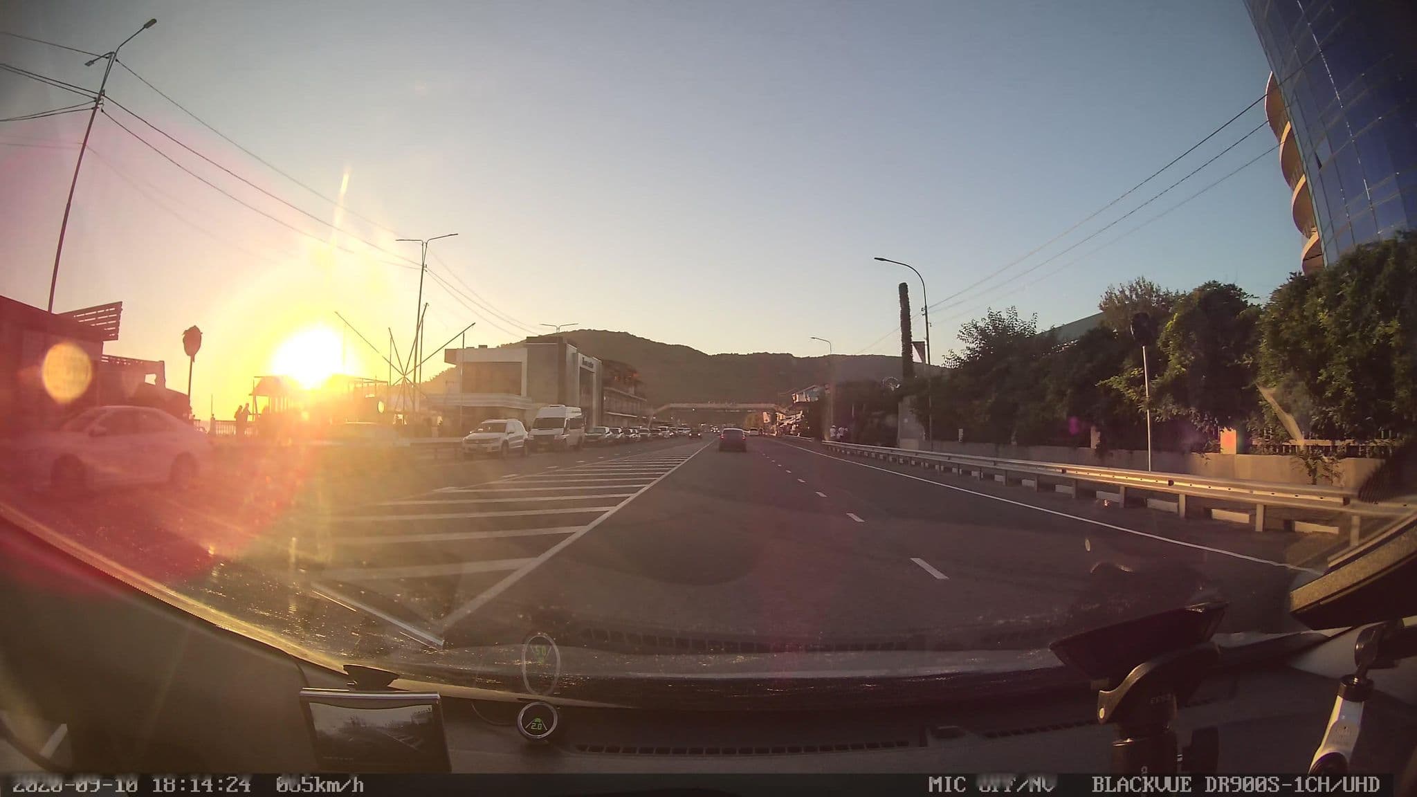 Street view near Гостиница Босфор, Dzhubga — © petunder (CC BY-SA · Mapillary)
