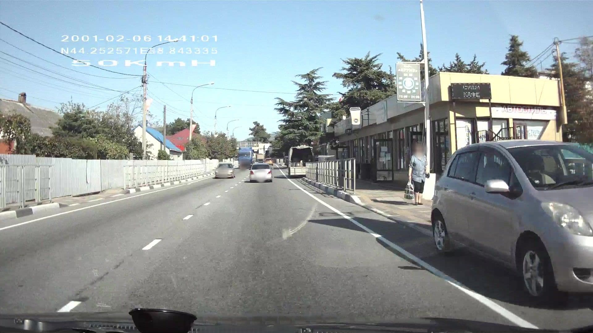 Street view near Альбатрос, Novomikhaylovskiy — © aquavisph (CC BY-SA · Mapillary)