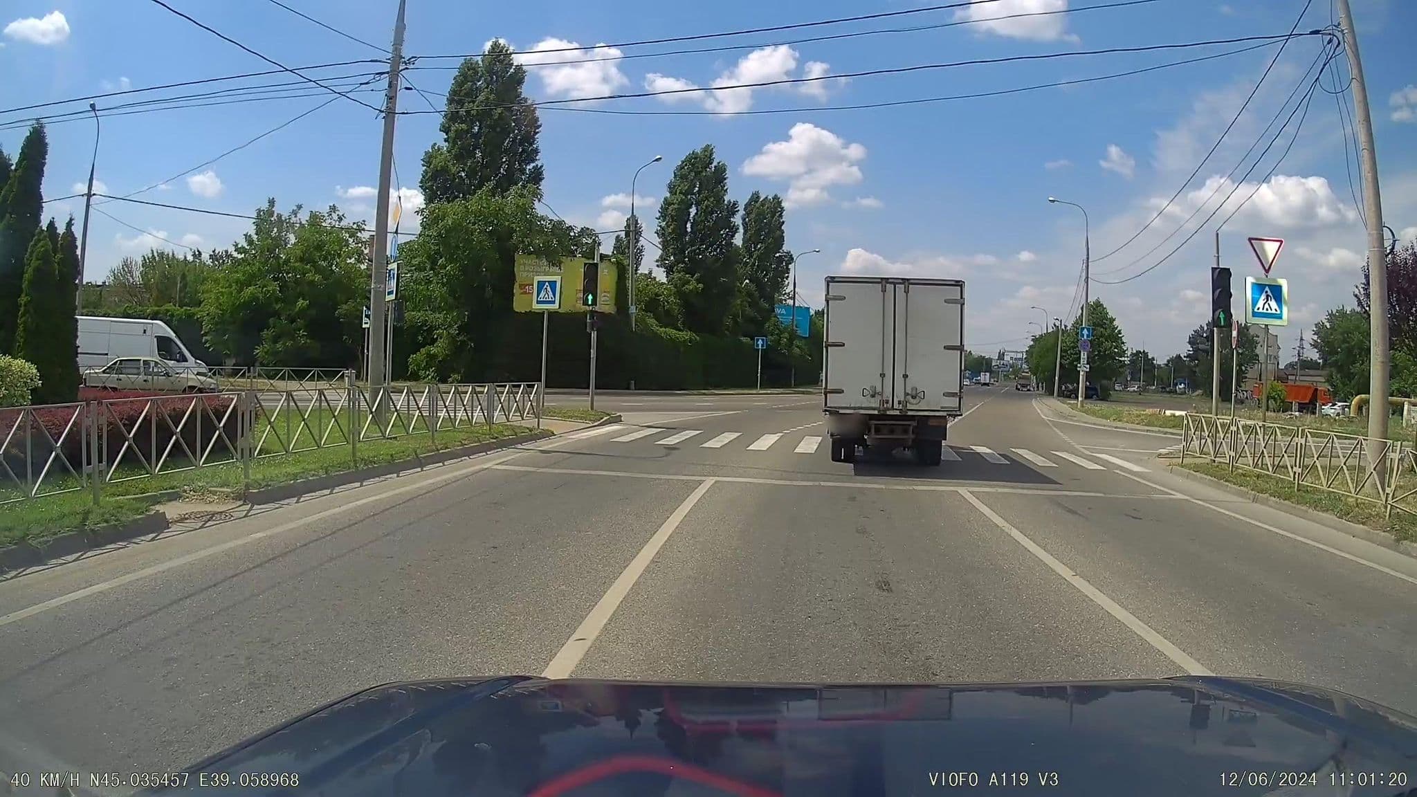 Street view near Надежда Гостиница, Pashkovskiy — © azimuth (CC BY-SA · Mapillary)
