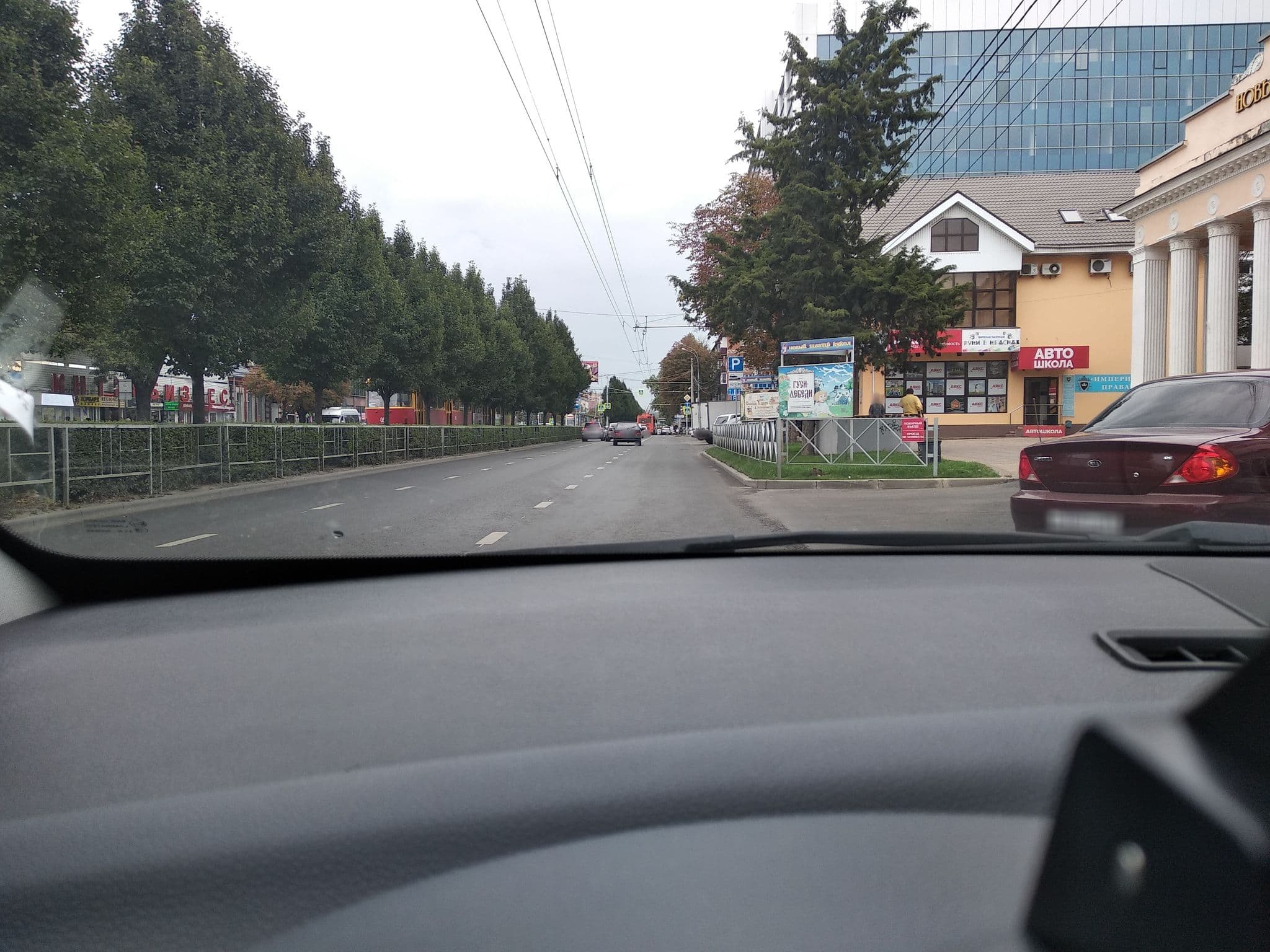 Street view near Домашний Очаг, Krasnodar — © vanmhit (CC BY-SA · Mapillary)
