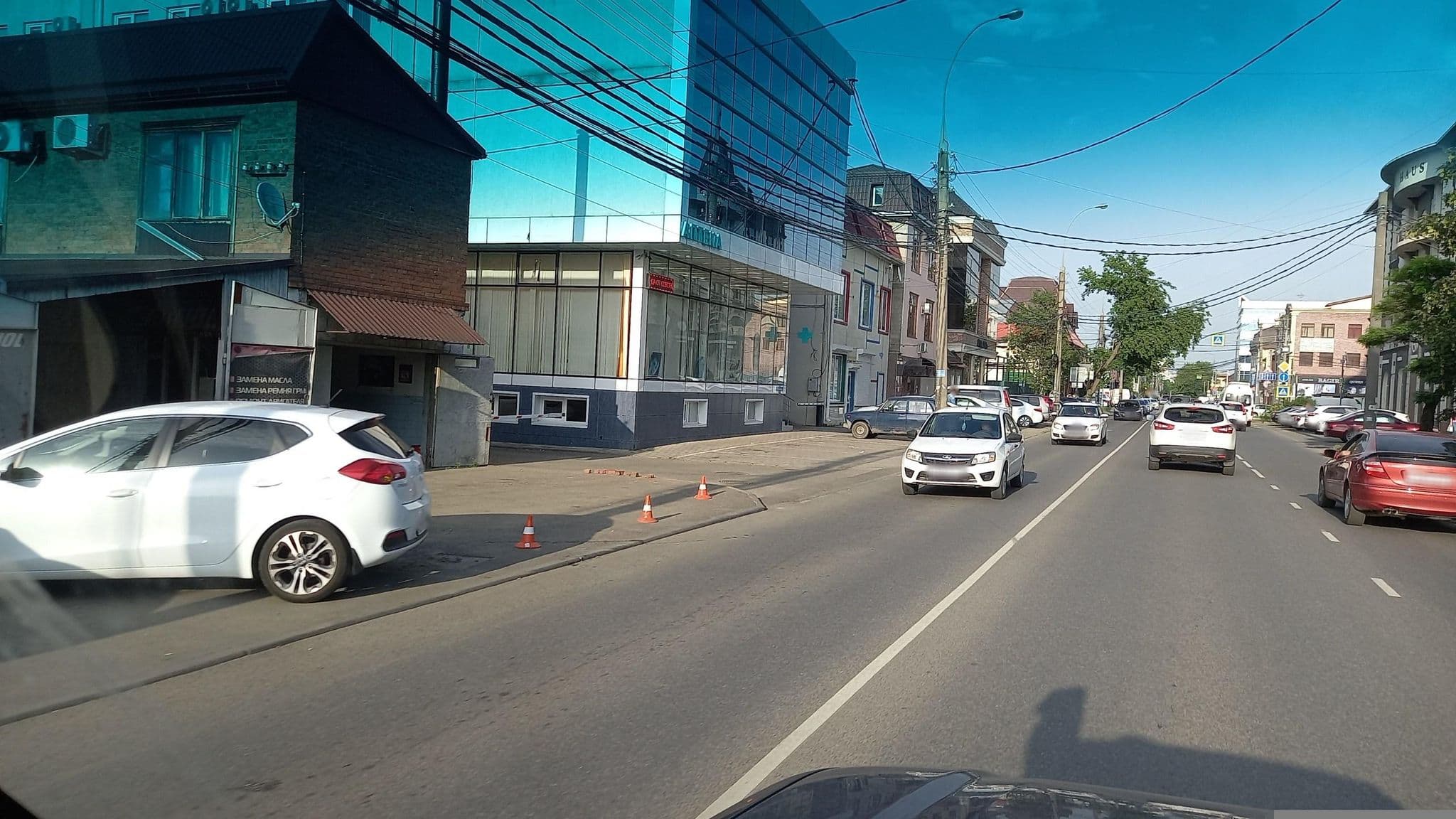 Street view near гостиница Волгоград, Krasnodar — © azimuth (CC BY-SA · Mapillary)