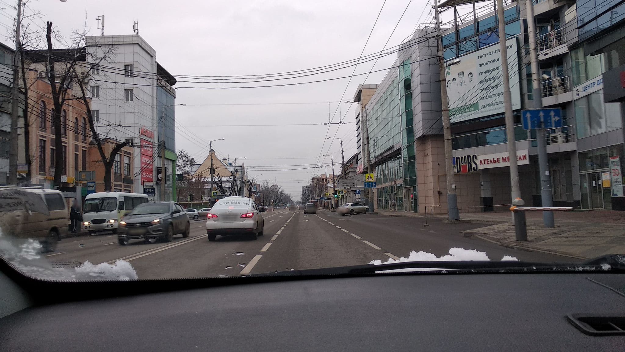 Street view near Отель Европа, Krasnodar — © vanmhit (CC BY-SA · Mapillary)