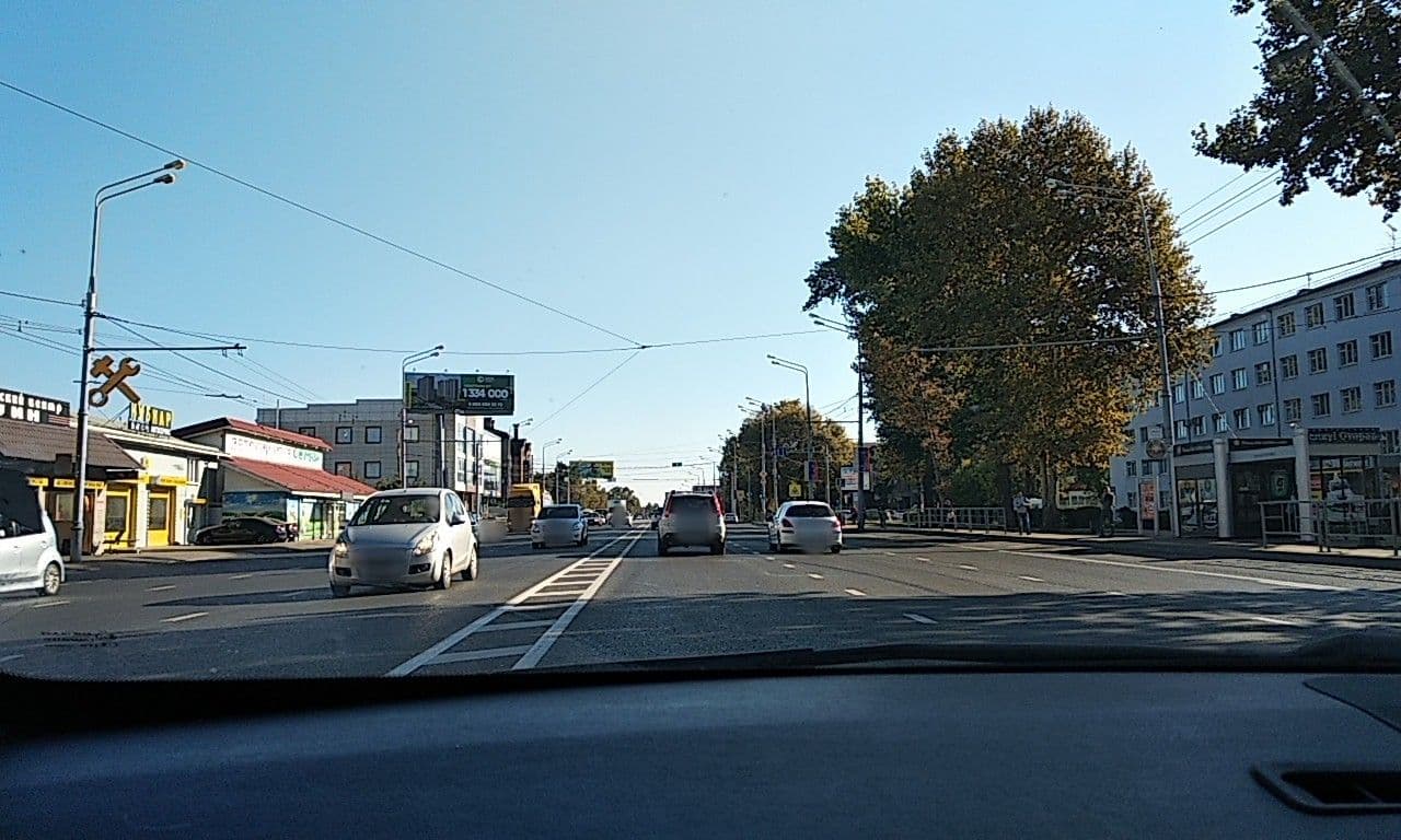 Street view near Villa Lion, Pashkovskiy — © vanmhit (CC BY-SA · Mapillary)