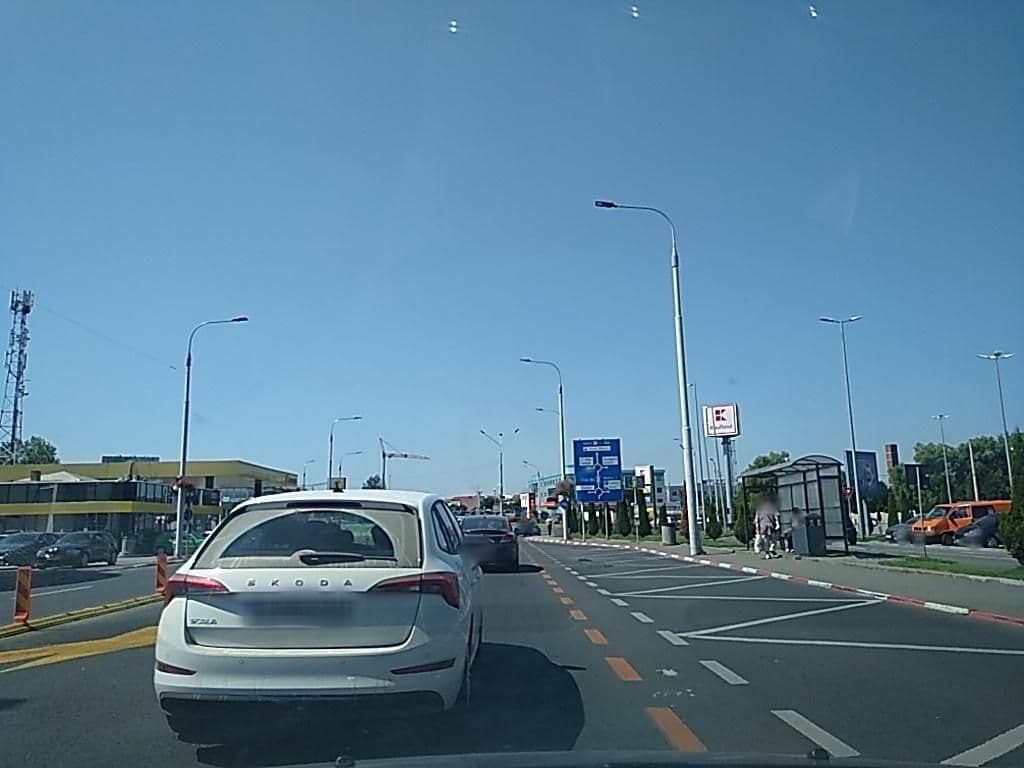 Street view near Hotel Select, Sibiu — © tavi (CC BY-SA · Mapillary)