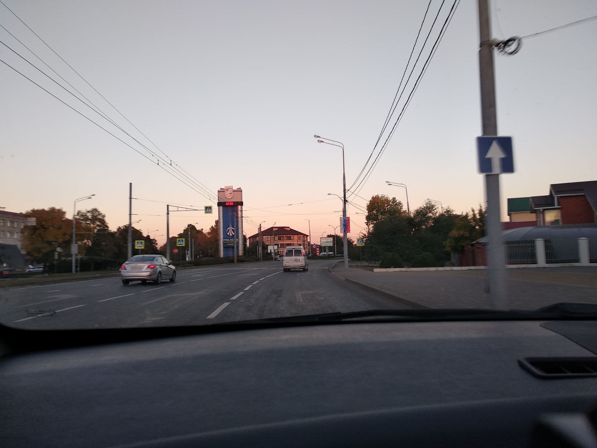 Street view near Hotel Kremleff, Pashkovskiy — © vanmhit (CC BY-SA · Mapillary)
