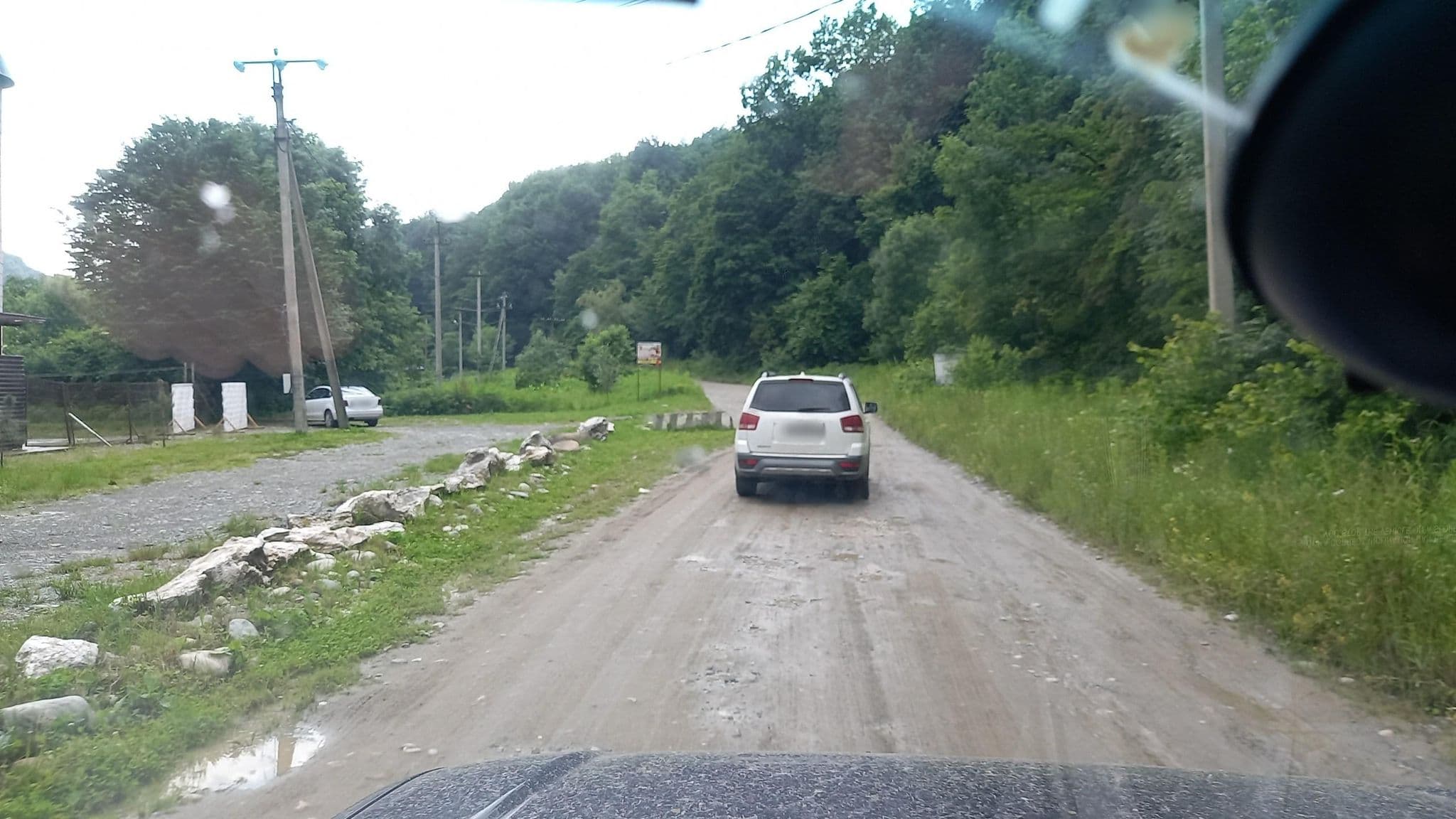 Street view near Замок Климовский, Psebay — © azimuth (CC BY-SA · Mapillary)