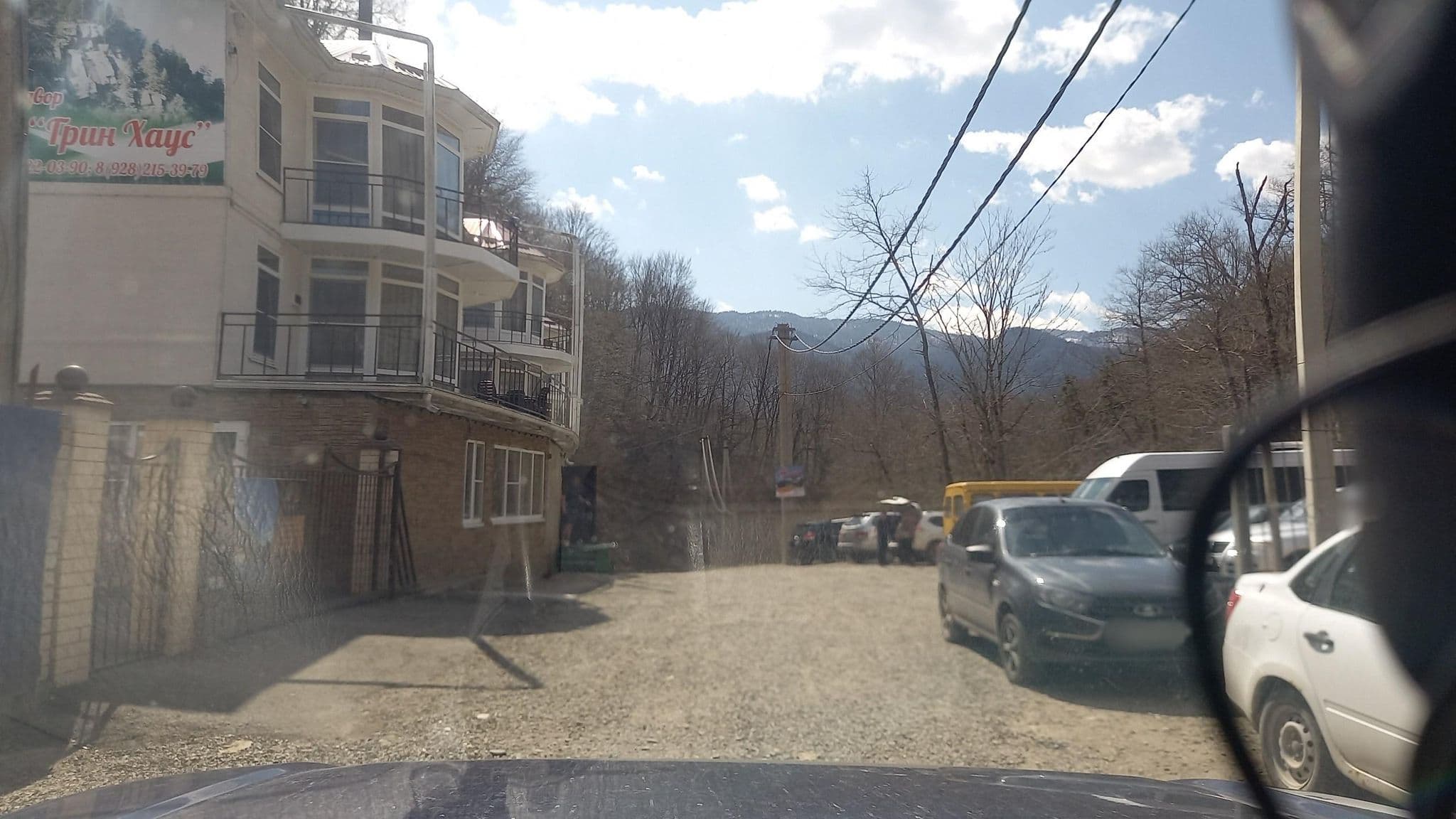 Street view near Green House, Kamennomostskiy — © azimuth (CC BY-SA · Mapillary)