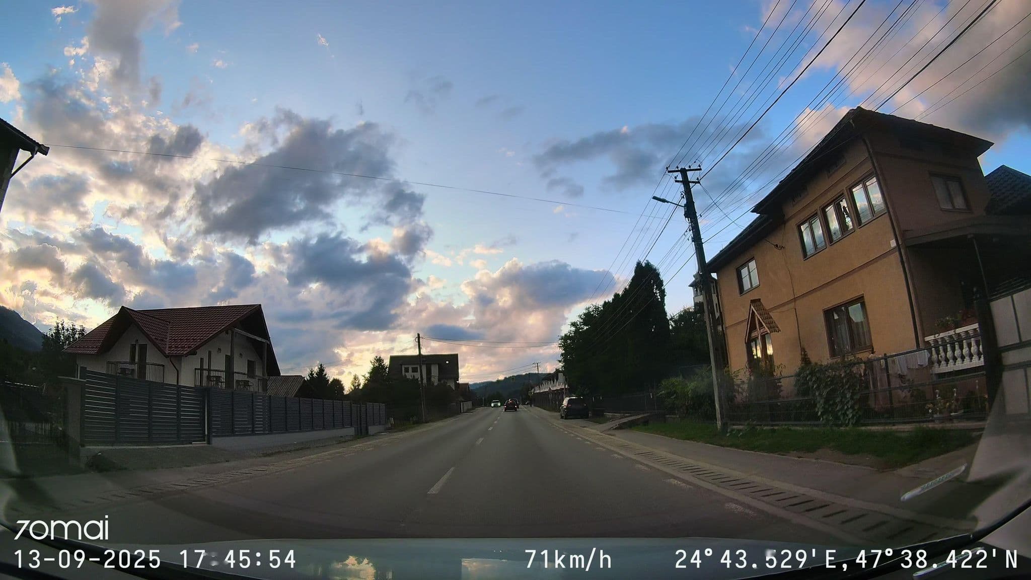 Street view near Pensiune Restaurant Pizzerie 2 Păuni, Borşa — © doriel (CC BY-SA · Mapillary)