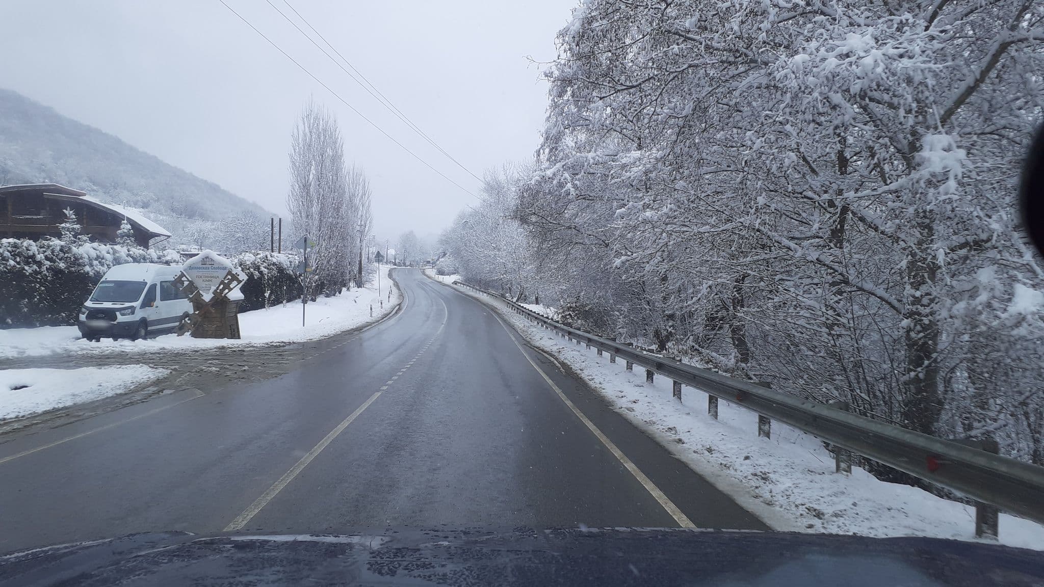 Street view near Номер 41, Kamennomostskiy — © azimuth (CC BY-SA · Mapillary)