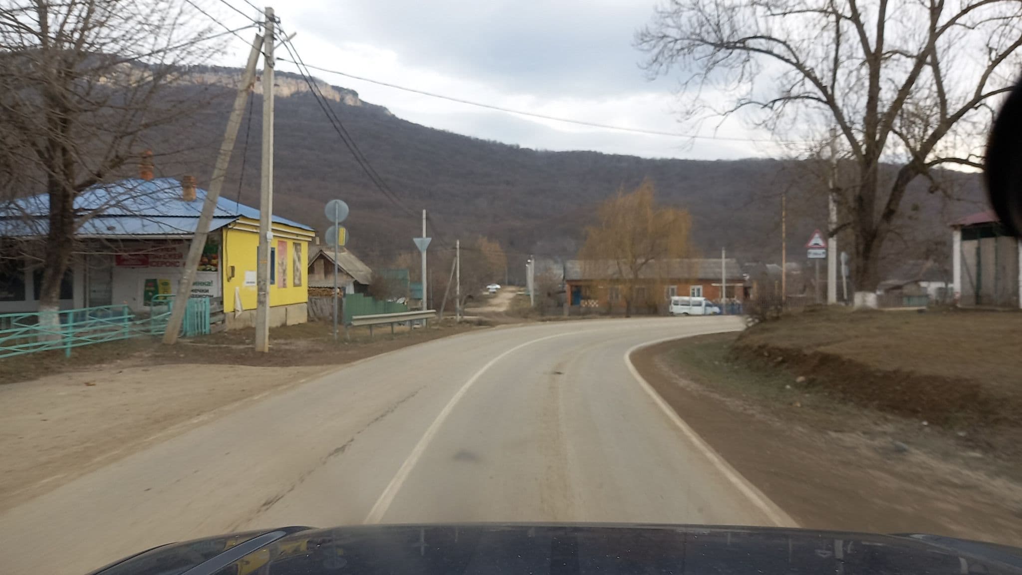Street view near Денница, Kamennomostskiy — © azimuth (CC BY-SA · Mapillary)