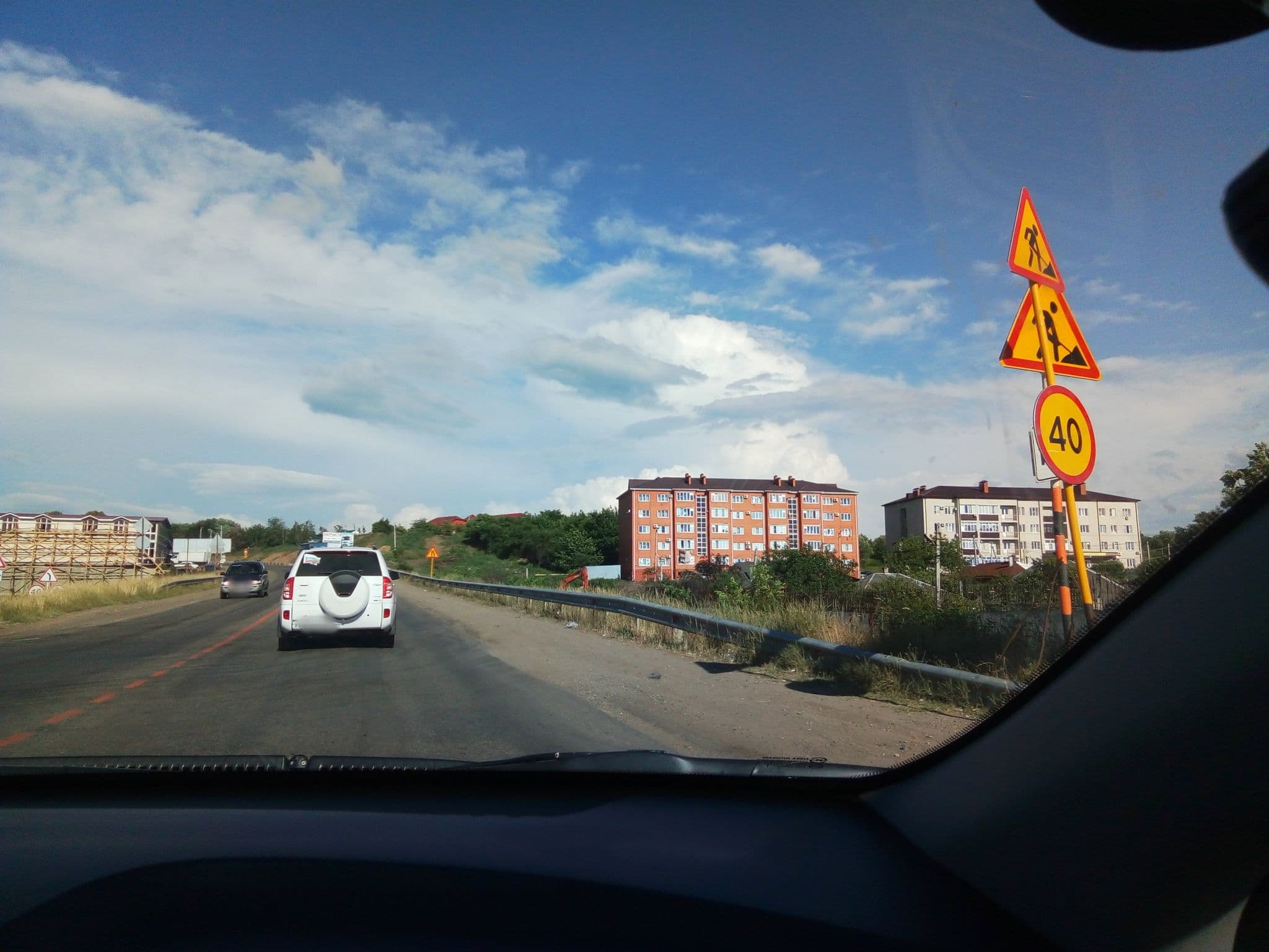 Street view near Гостиница "Versalles", Maykop — © pfg21 (CC BY-SA · Mapillary)