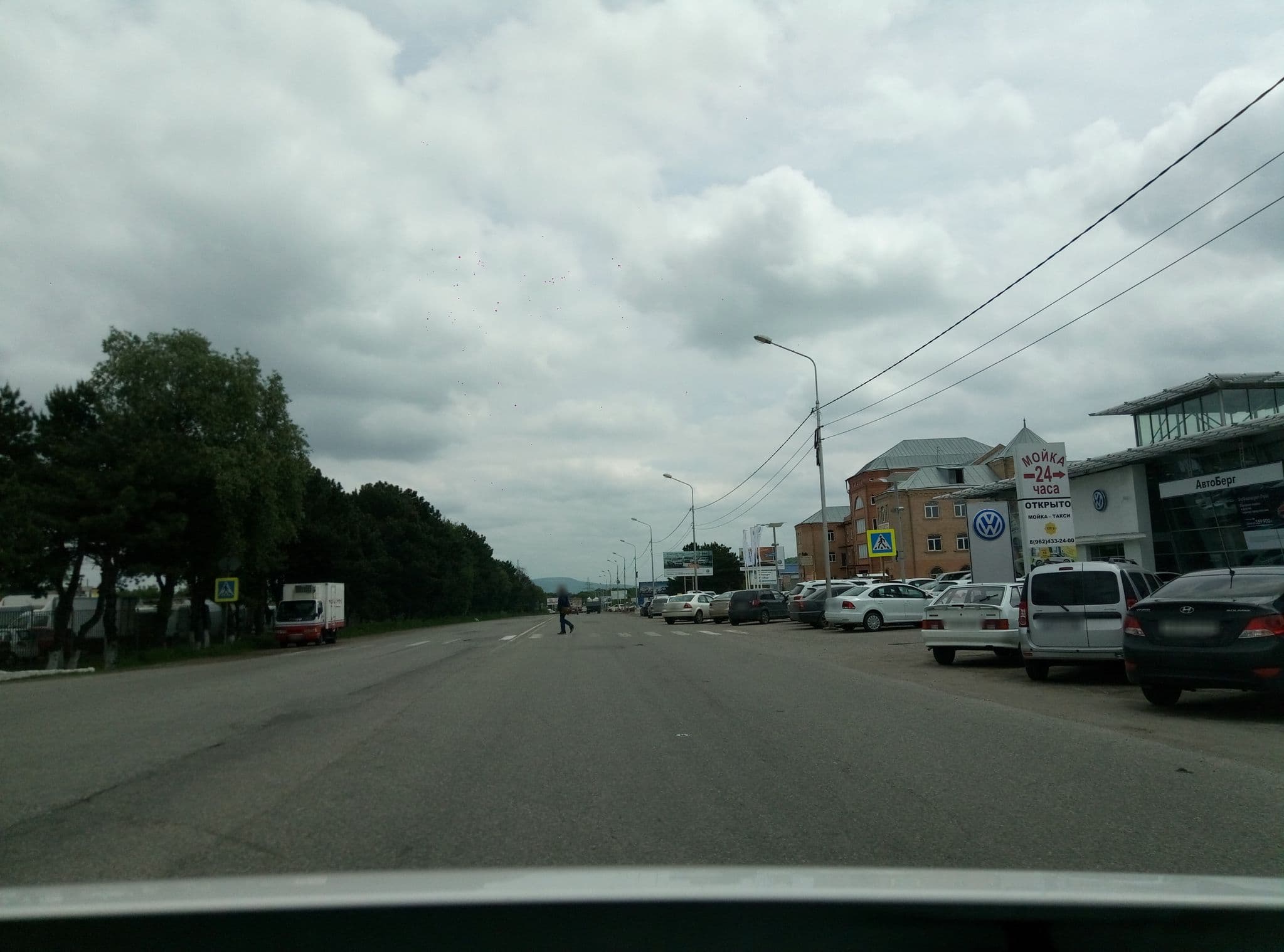 Street view near Отель Акрополь, Pyatigorsk — © kildm (CC BY-SA · Mapillary)