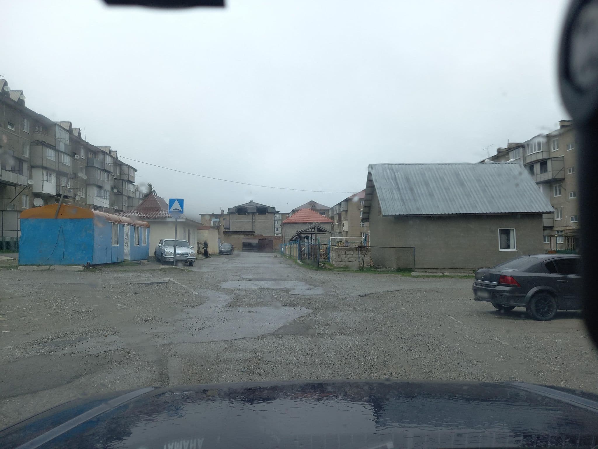 Street view near Орлиное гнездо отель / Eyry hotel, El’brus — © azimuth (CC BY-SA · Mapillary)