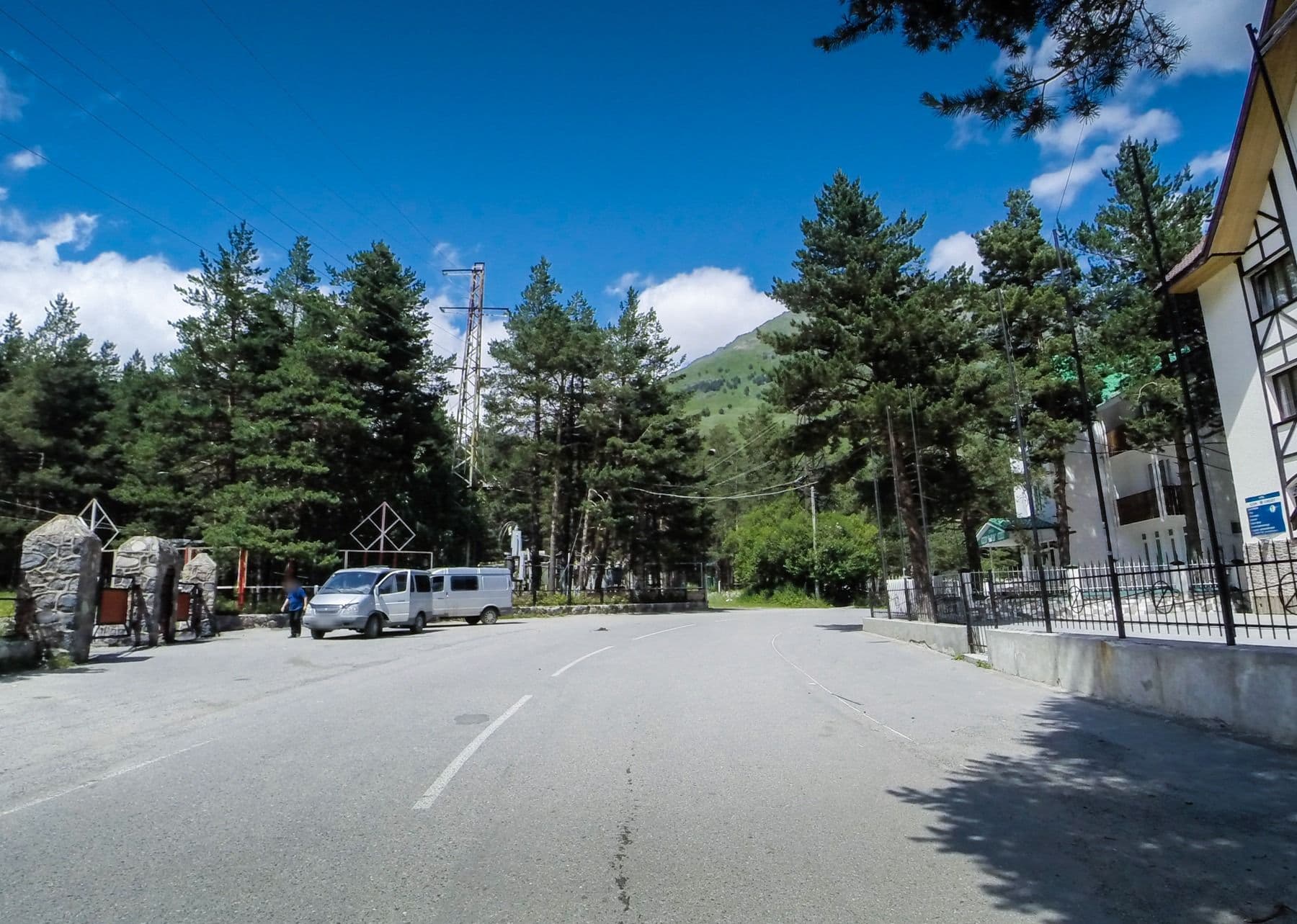 Street view near Отель "OZON-Чегет", Terskol — © artguard (CC BY-SA · Mapillary)