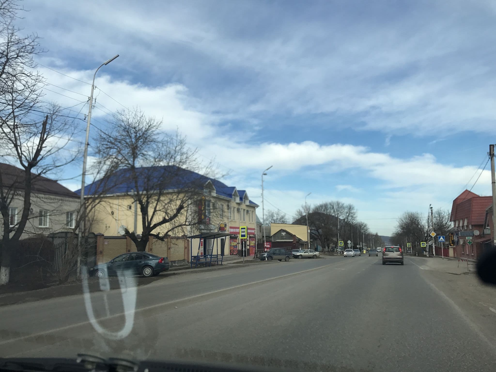 Street view near Отель на Баталинской, Inozemtsevo — © helenv (CC BY-SA · Mapillary)