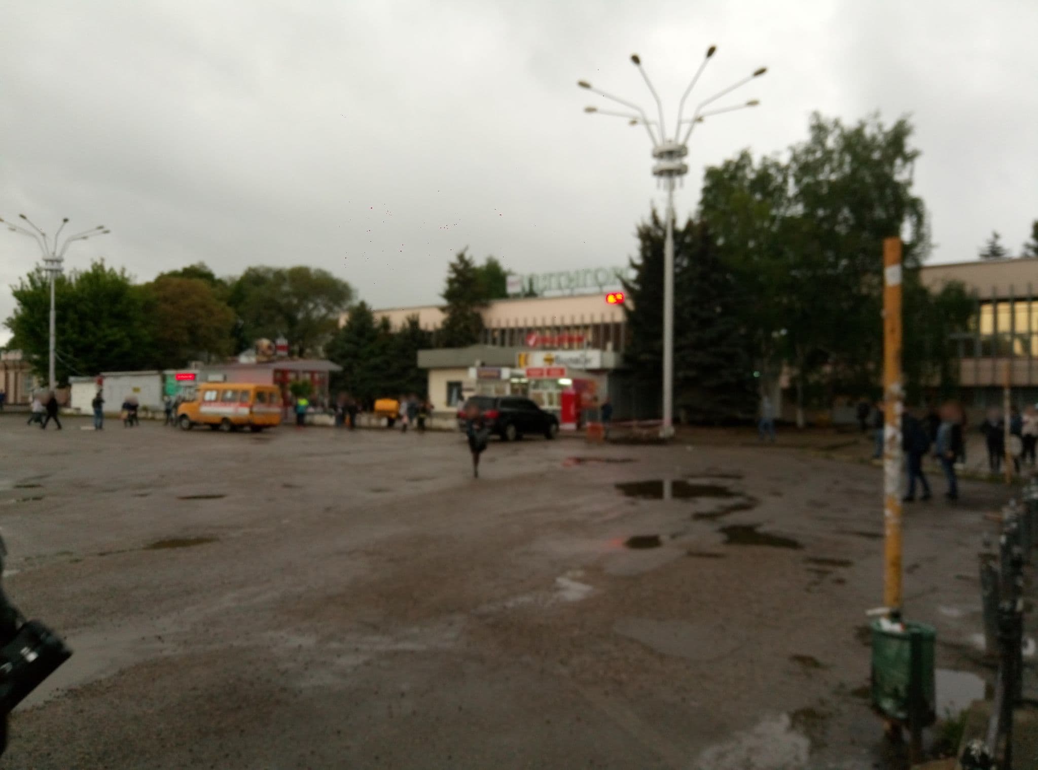 Street view near Гостиница Южная, Svobody — © kildm (CC BY-SA · Mapillary)