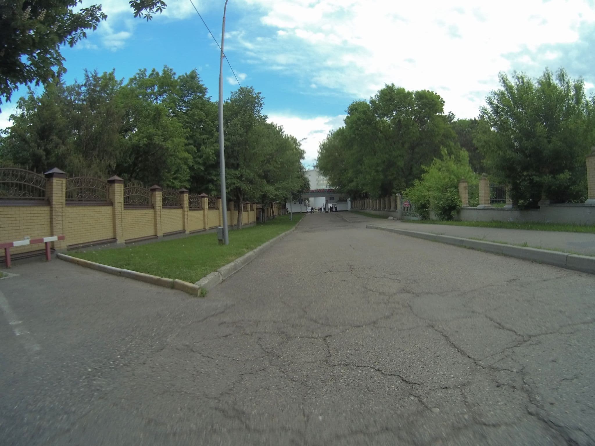 Street view near Санаторий "Целебный Ключ" г. Ессентуки, Yessentuki — © xmd5a (CC BY-SA · Mapillary)