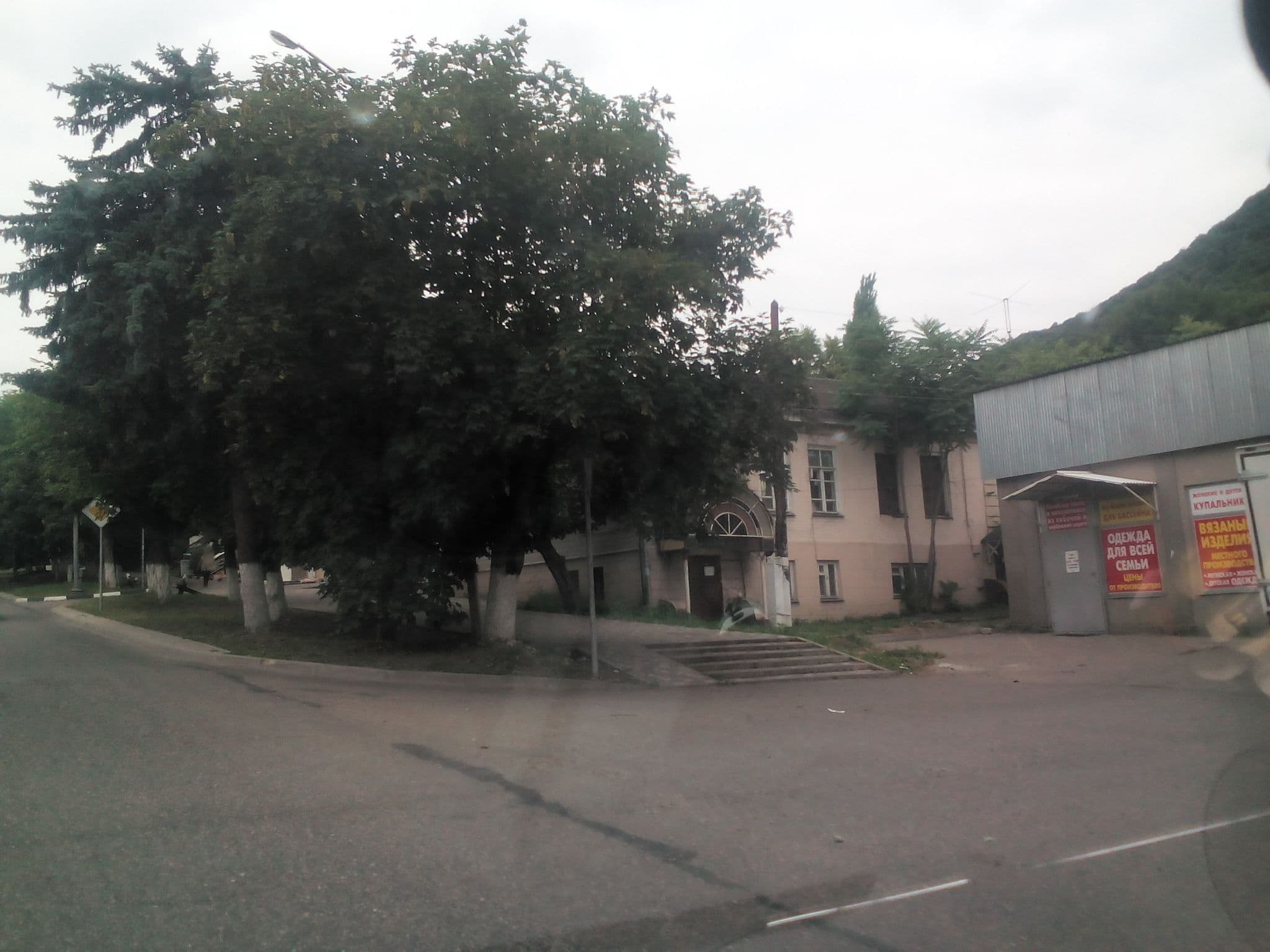 Street view near Санаторий "Источник", Zheleznovodsk — © kildm (CC BY-SA · Mapillary)