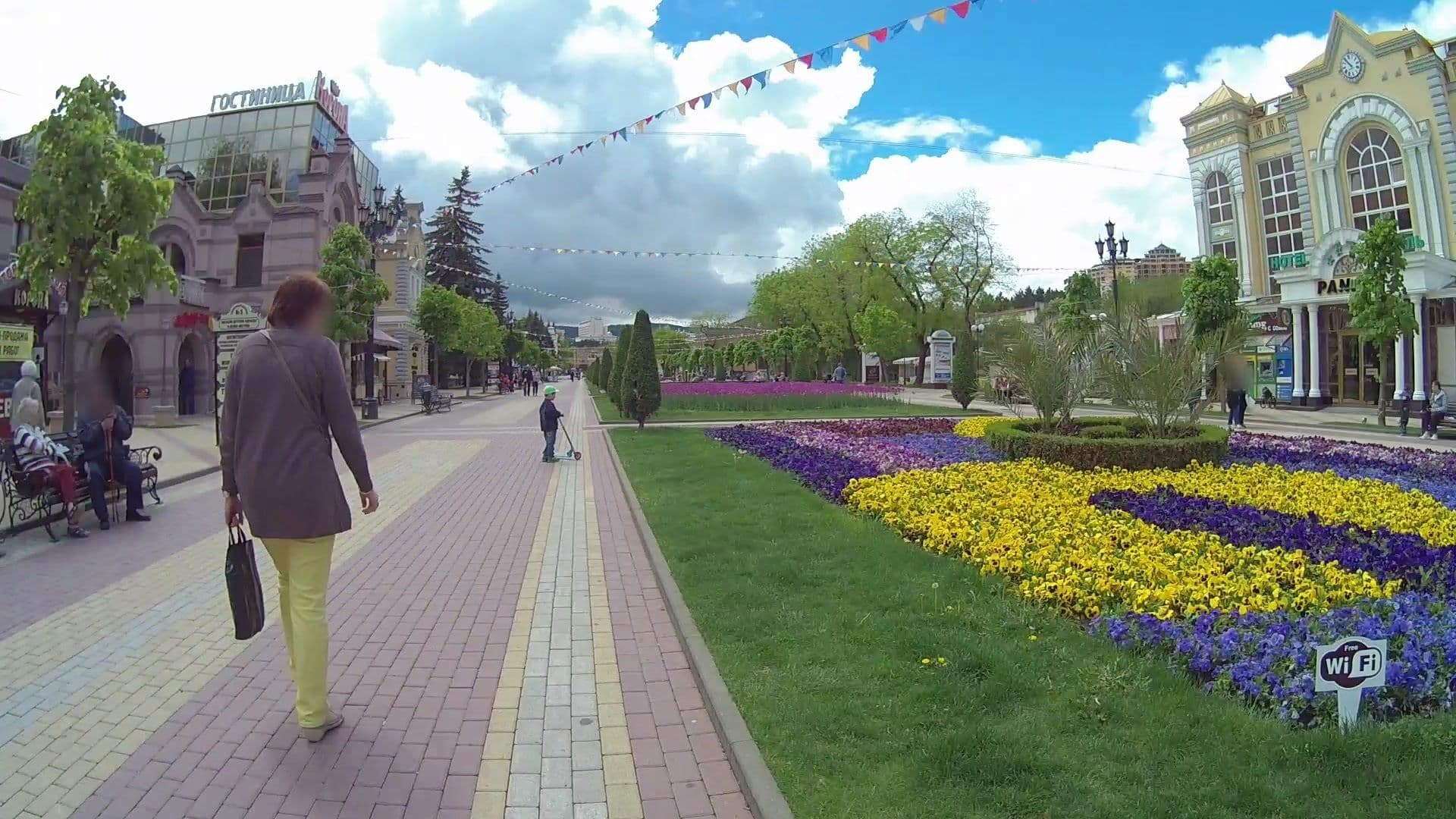 Street view near отель "София", Kislovodsk — © xmd5a (CC BY-SA · Mapillary)