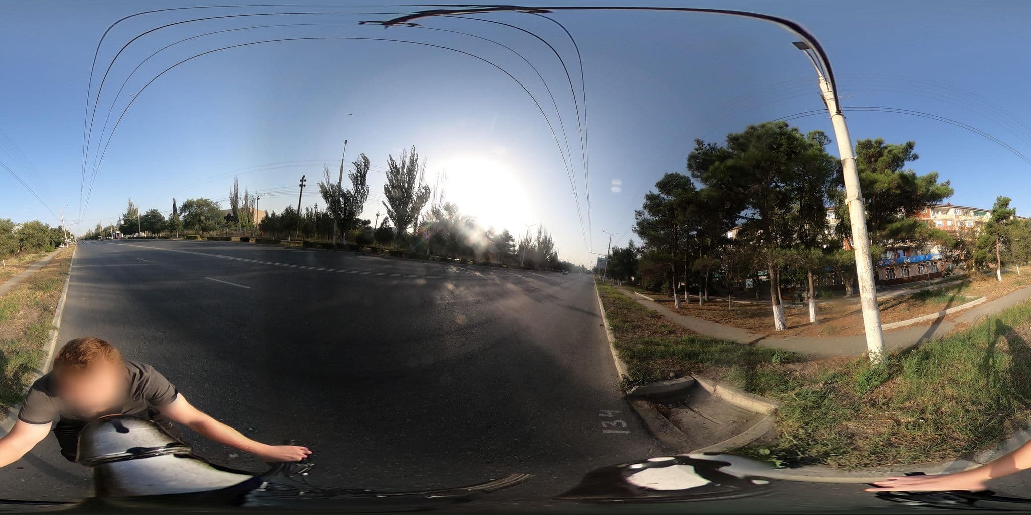 Street view near Гостиница "Спорт"/Hotel "Sport", Kaspiysk — © 77davud77 (CC BY-SA · Mapillary)