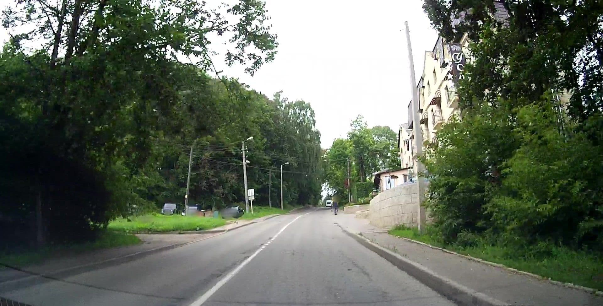 Street view near Отель "Медведь" (первое здание), Smolensk — © daf (CC BY-SA · Mapillary)