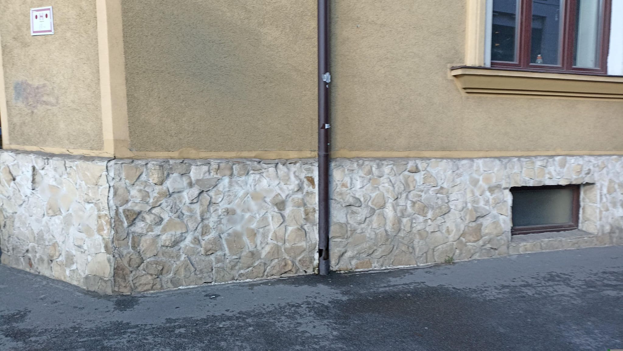 Street view near Cosy Central Stay w Parking, Cluj-Napoca — © cristipiticul (CC BY-SA · Mapillary)