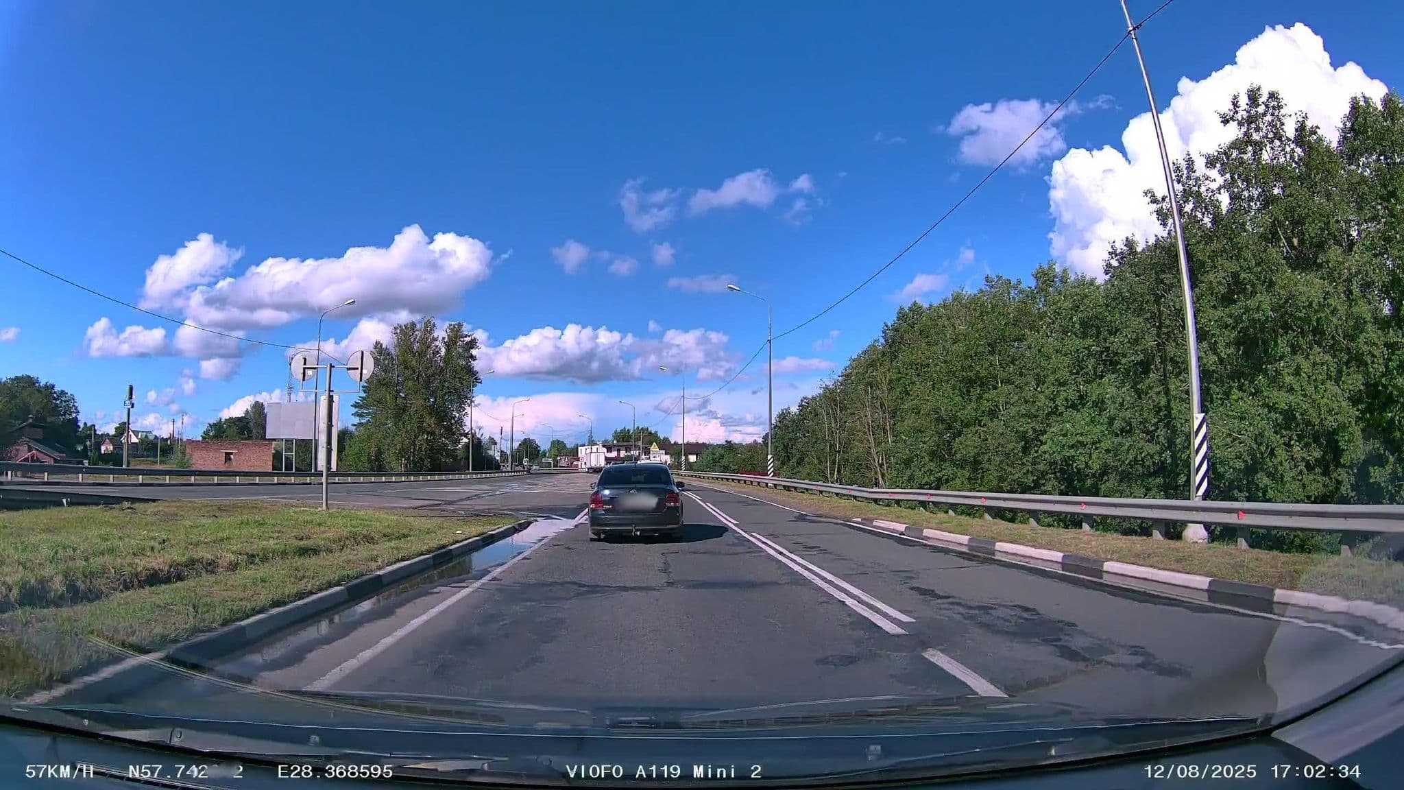 Street view near Гостевой дом, Pskov — © slsmda (CC BY-SA · Mapillary)