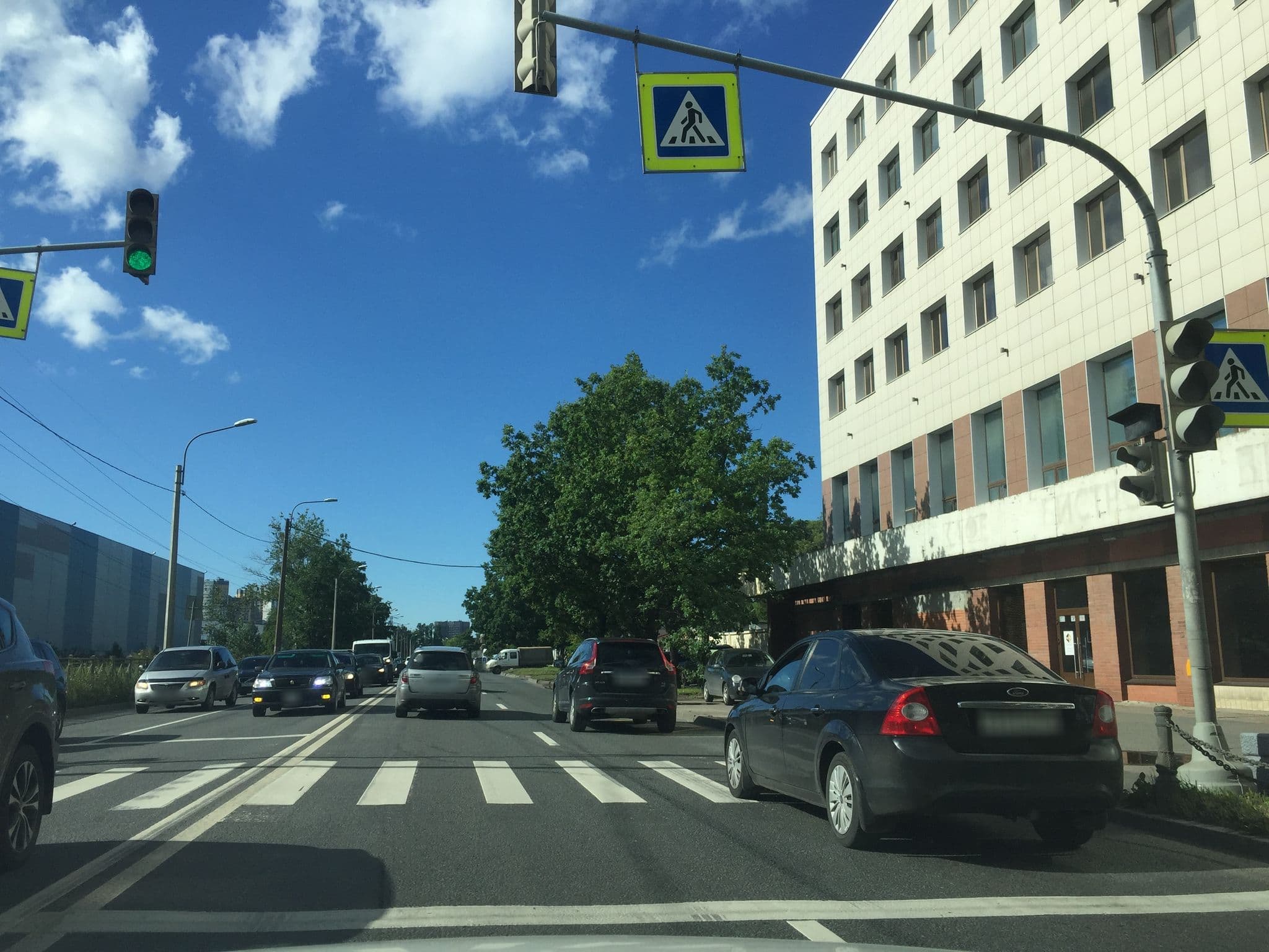 Street view near СКВОТ, Dachnoye — © ser9ei999 (CC BY-SA · Mapillary)