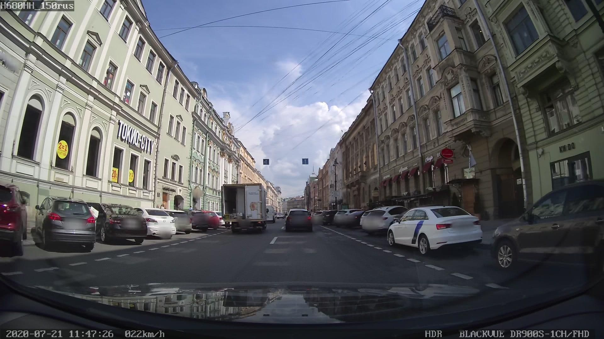 Street view near Irena Hostel, Saint Petersburg — © oleg_0402 (CC BY-SA · Mapillary)