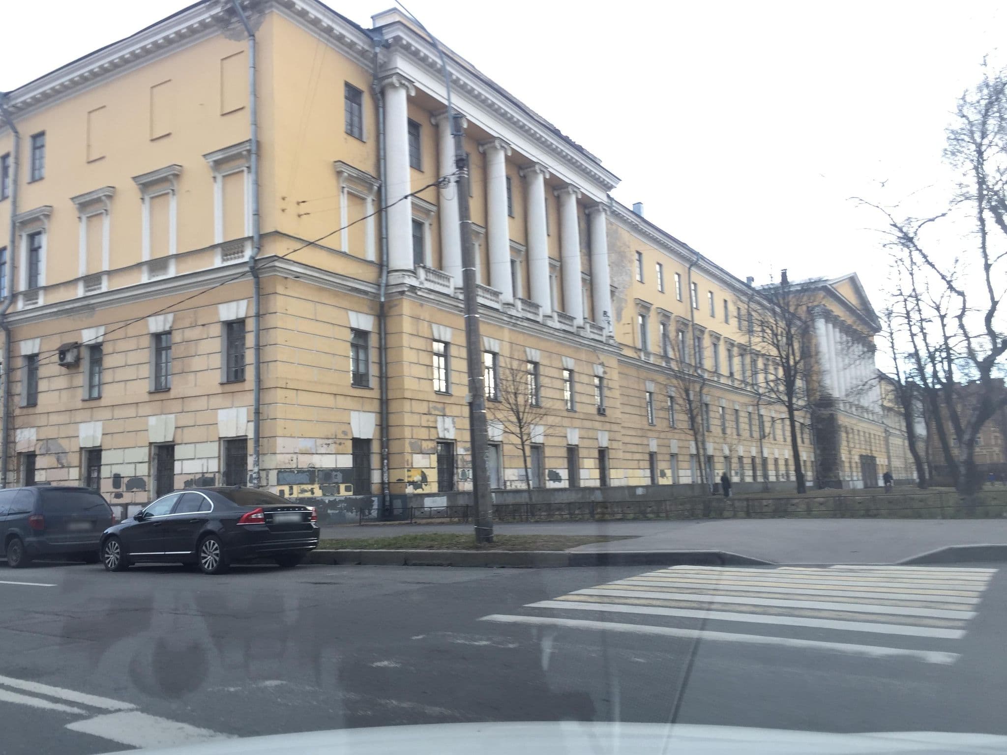 Street view near Этно отель Нагваль, Admiralteisky — © ser9ei999 (CC BY-SA · Mapillary)