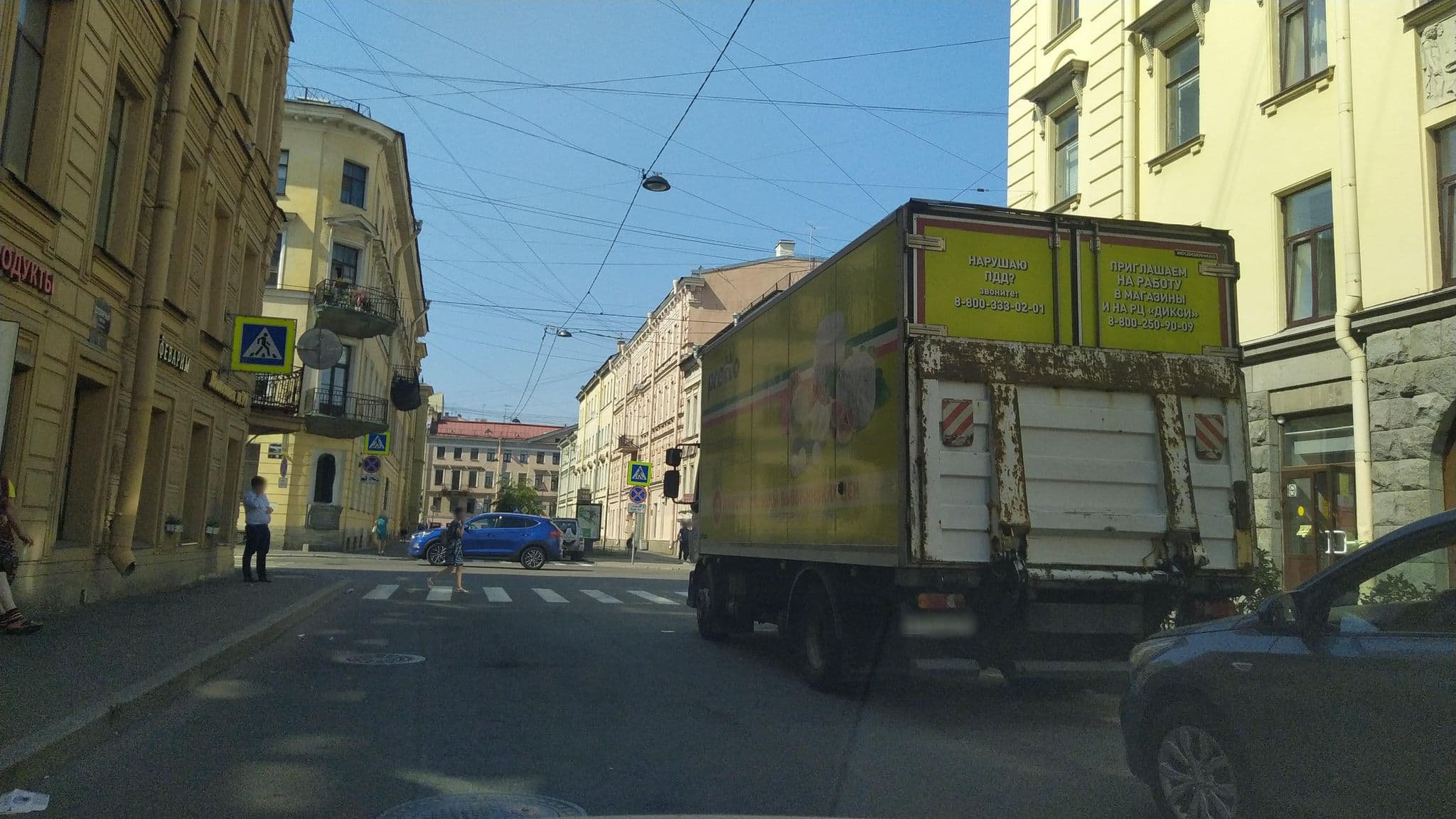 Street view near Alexander  Hotel, Admiralteisky — © ser9ei999 (CC BY-SA · Mapillary)