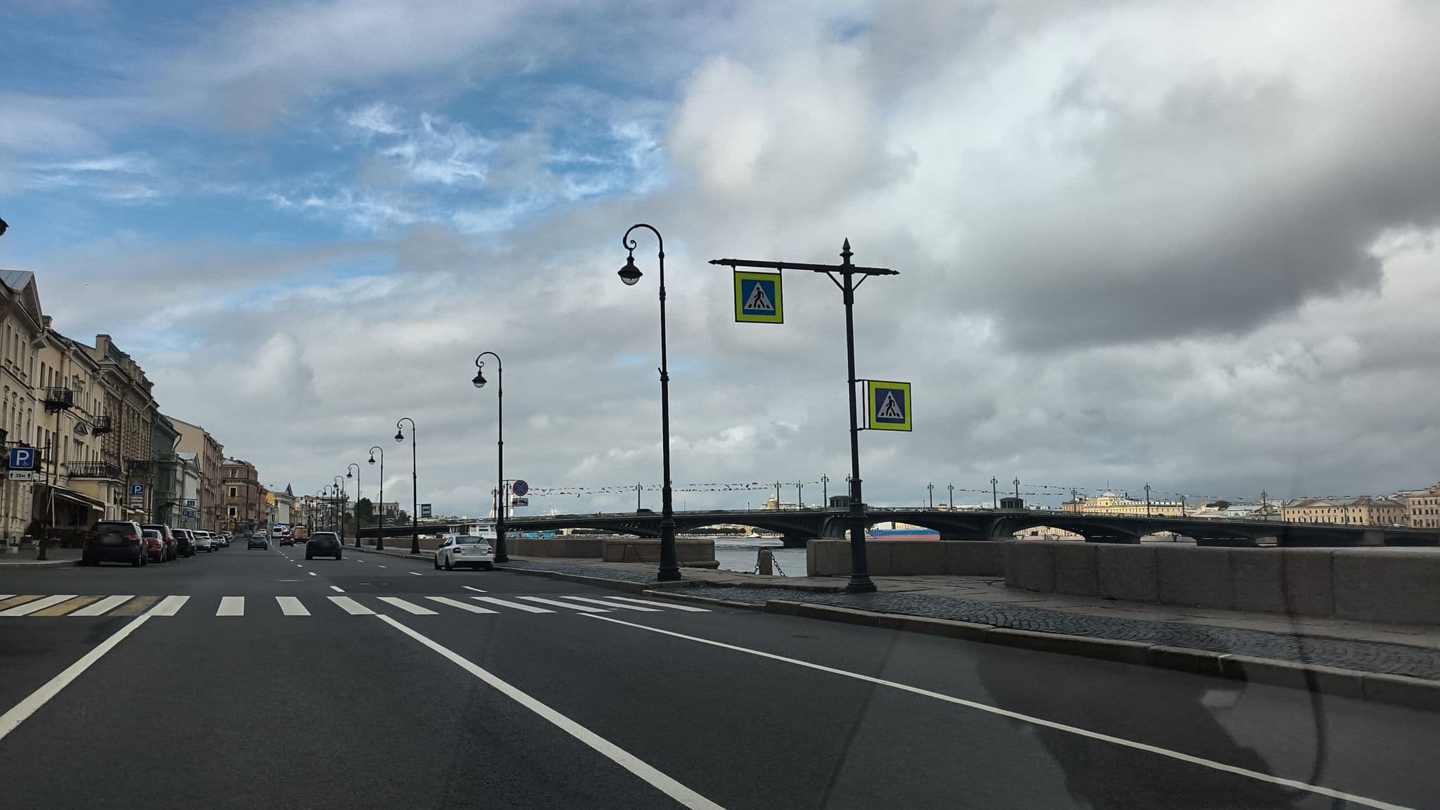 Street view near ГРАФ ОРЛОВ, Saint Petersburg — © ser9ei999 (CC BY-SA · Mapillary)