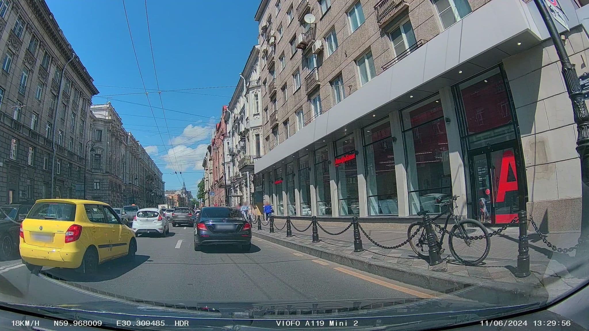 Street view near Smile Hostel, Petrogradka — © slsmda (CC BY-SA · Mapillary)