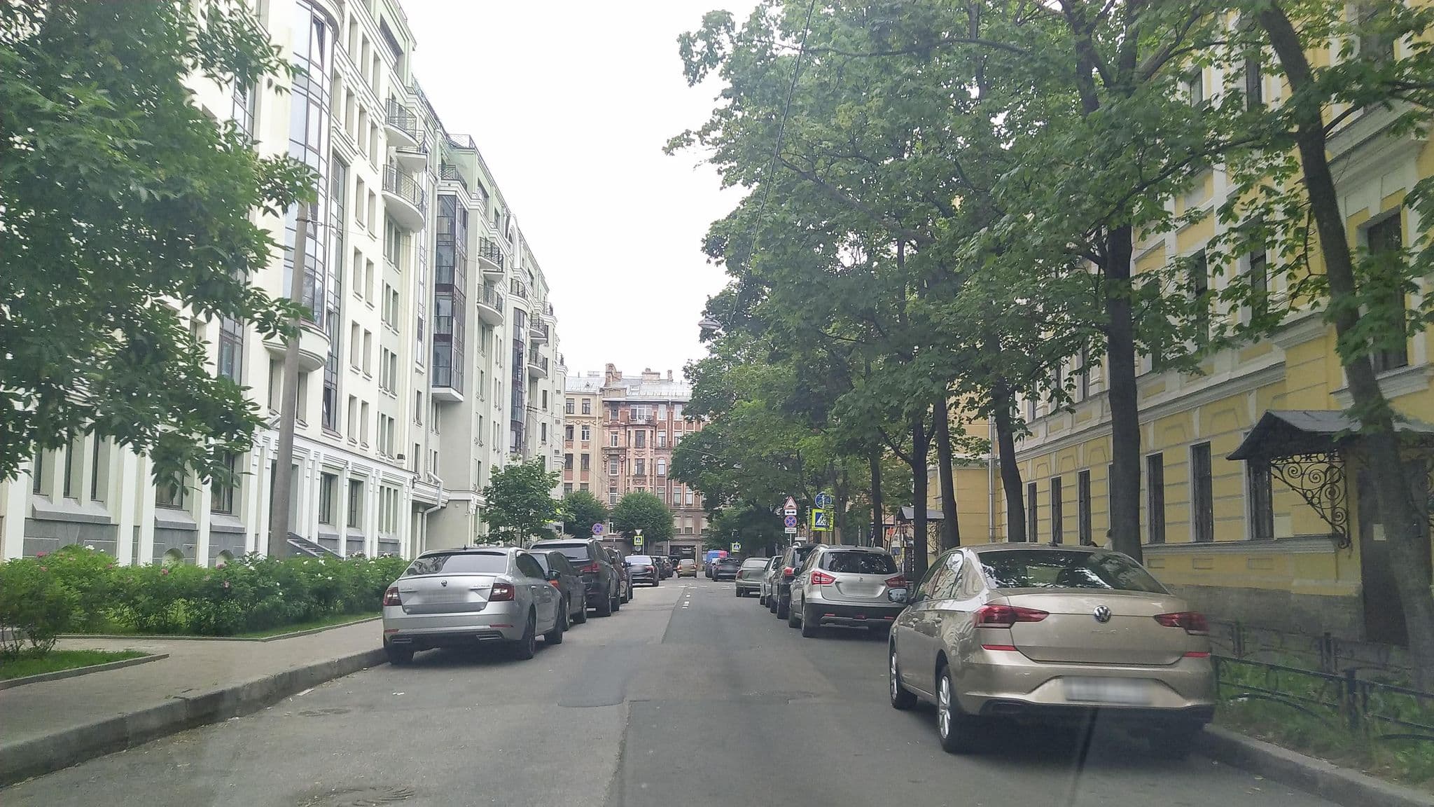 Street view near Отель "Офицерский", Petrogradka — © ser9ei999 (CC BY-SA · Mapillary)