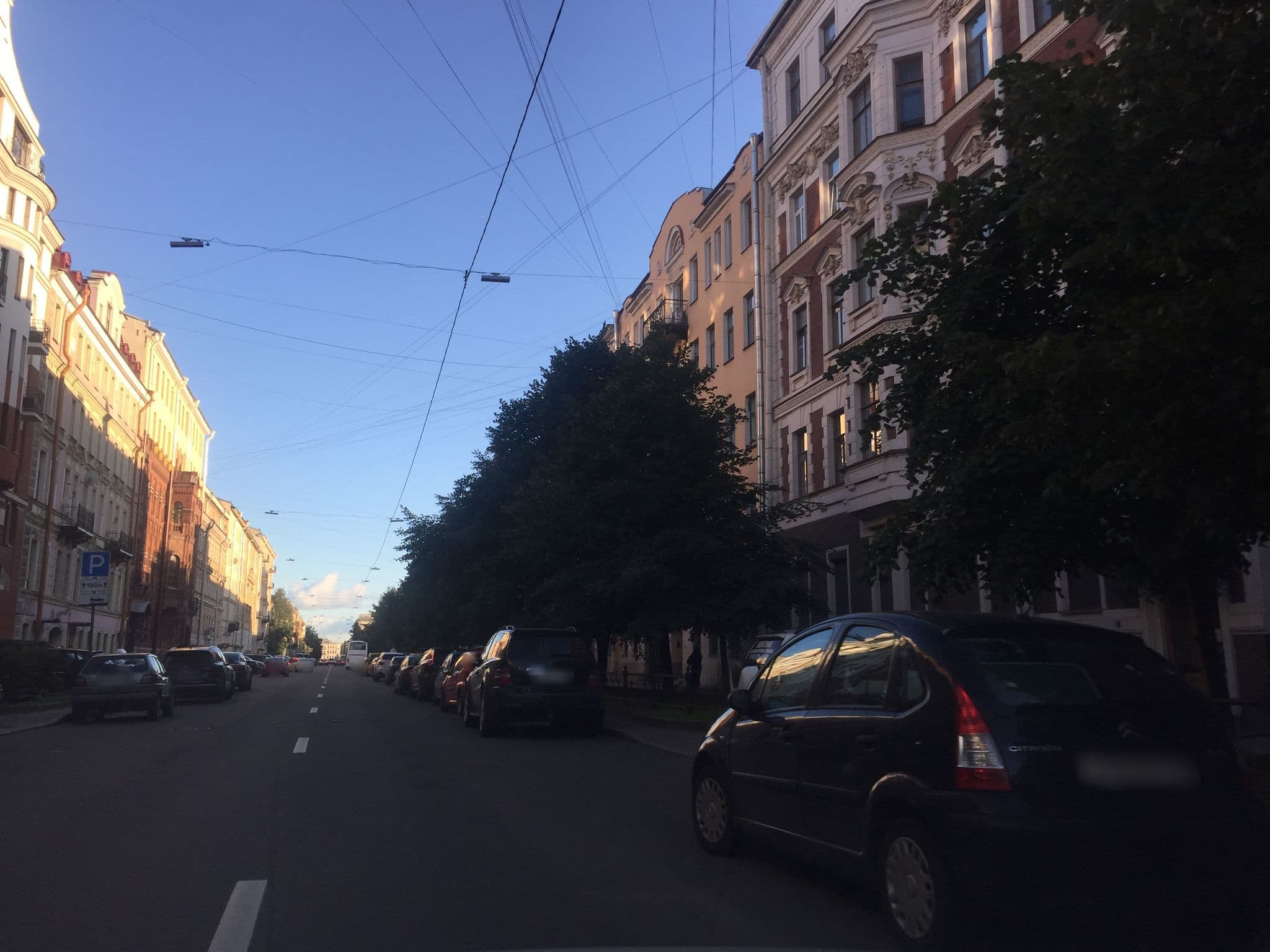 Street view near Мини-отель Аве Цезарь, Saint Petersburg — © ser9ei999 (CC BY-SA · Mapillary)
