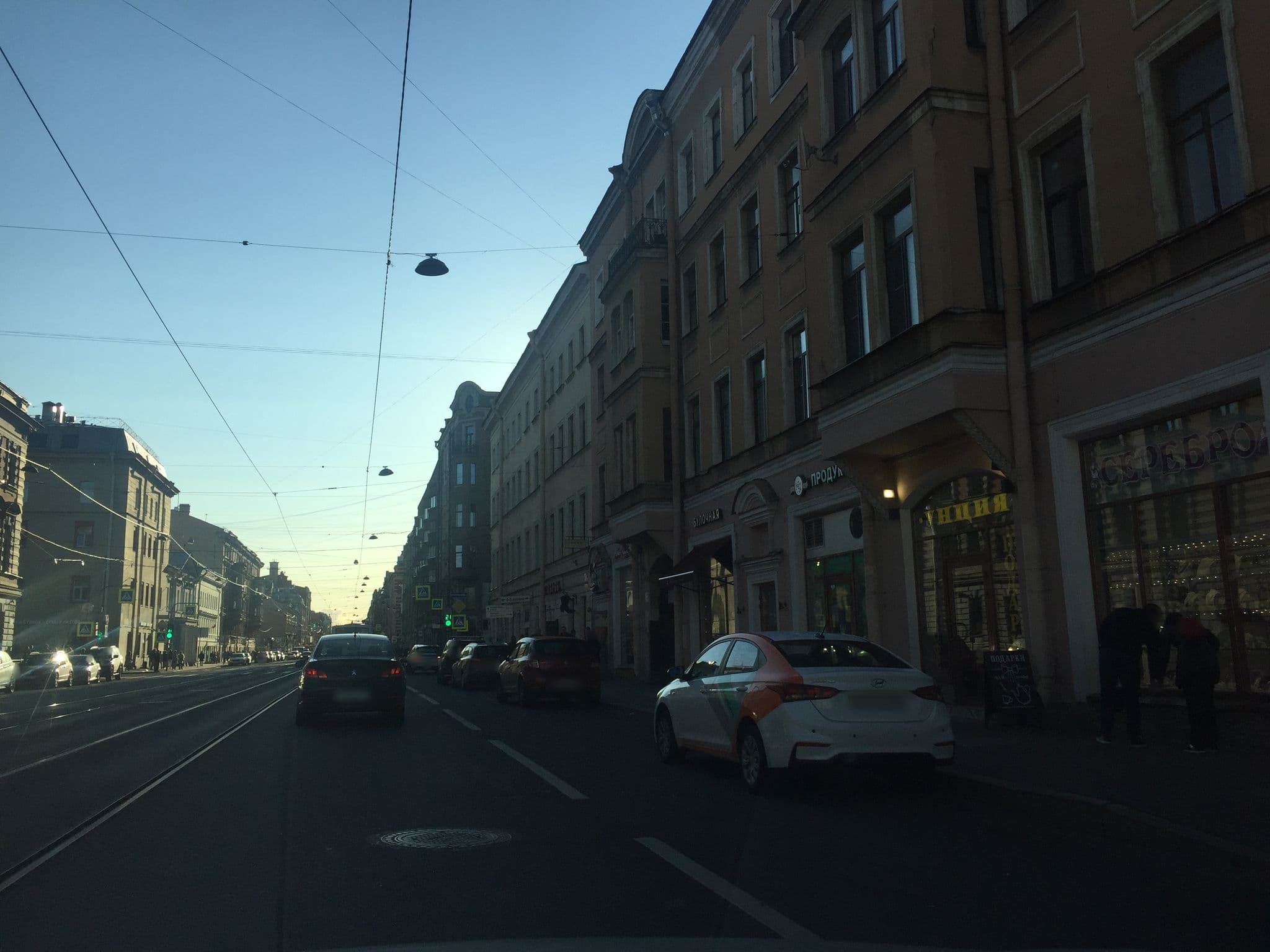 Street view near Trezini Art Hotel, Vasyl'evsky Ostrov — © ser9ei999 (CC BY-SA · Mapillary)