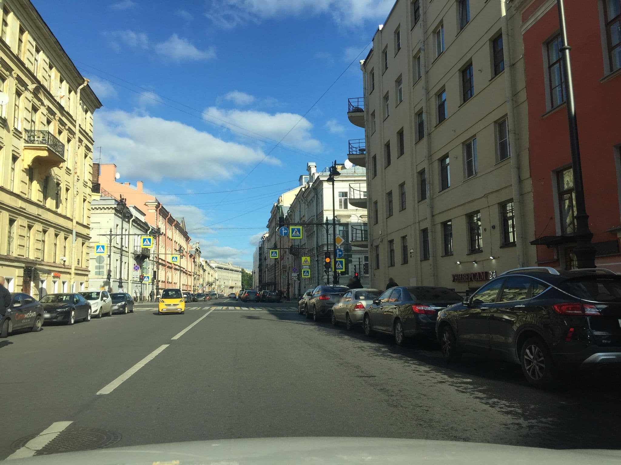 Street view near The Emperoom Apartment, Saint Petersburg — © ser9ei999 (CC BY-SA · Mapillary)