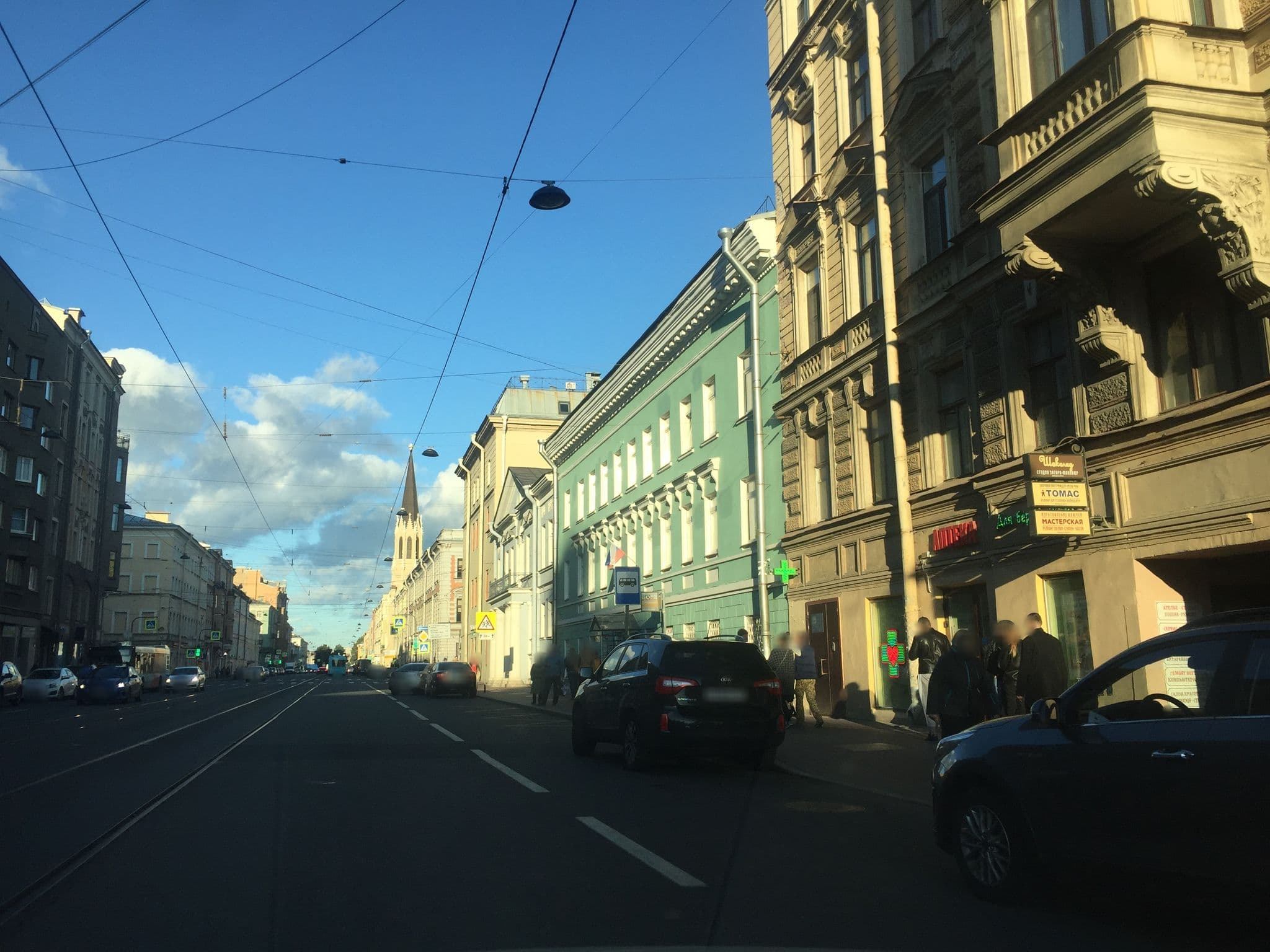Street view near Гостиница Чижык-пыжик, Vasyl'evsky Ostrov — © ser9ei999 (CC BY-SA · Mapillary)