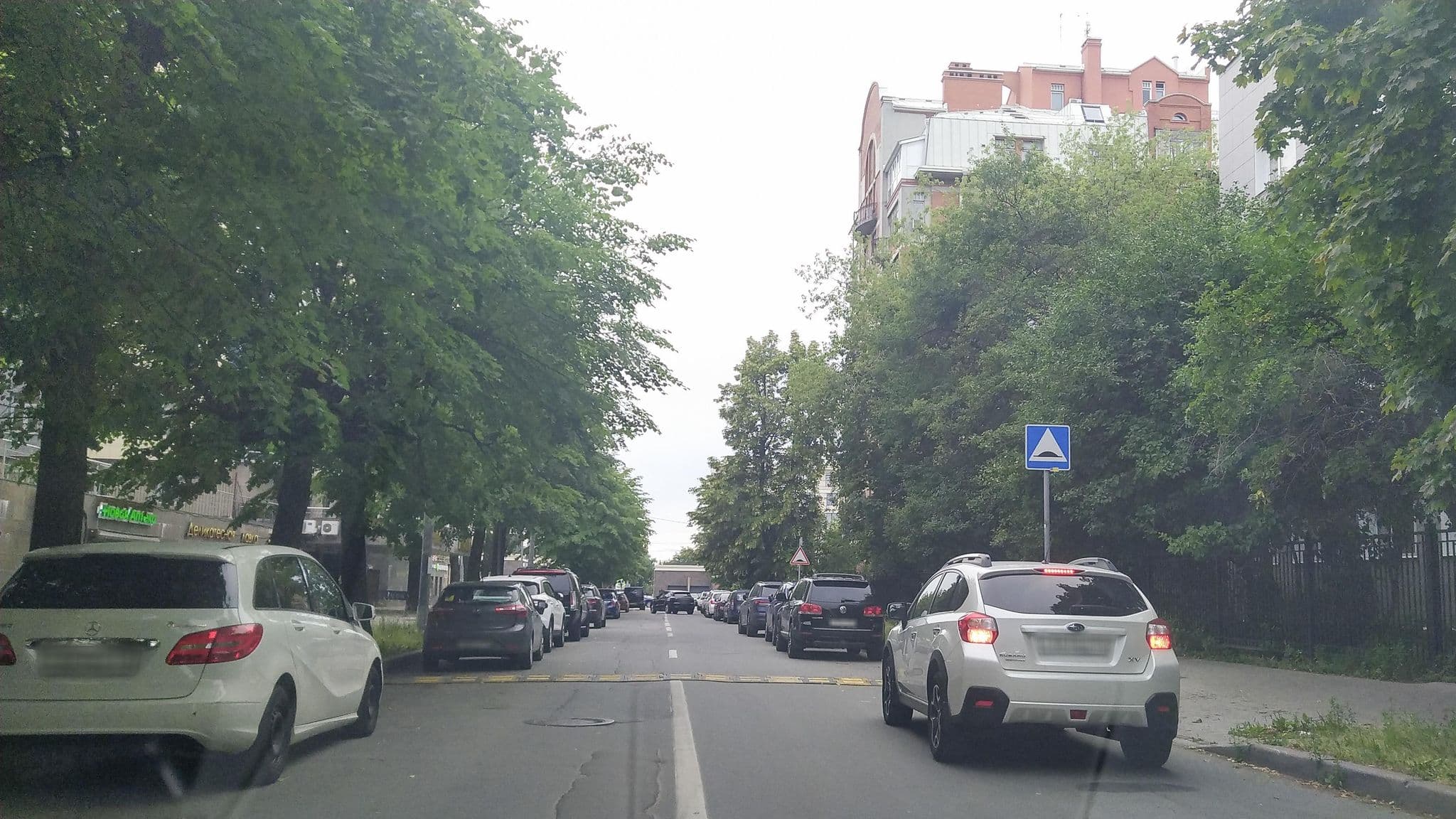 Street view near Центр Отдыха Спортсменов, Krestovskiy ostrov — © ser9ei999 (CC BY-SA · Mapillary)
