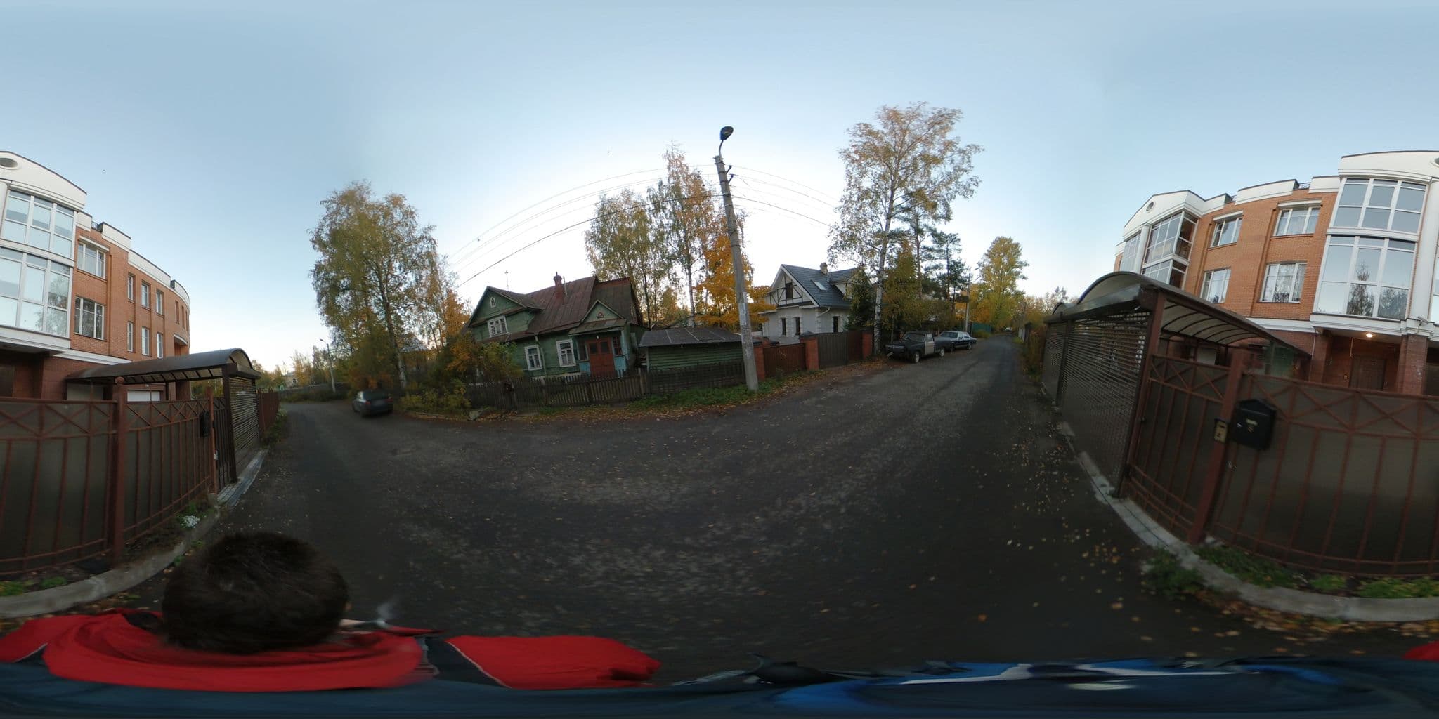 Street view near Тых Palace, Ozerki — © vlivyur (CC BY-SA · Mapillary)