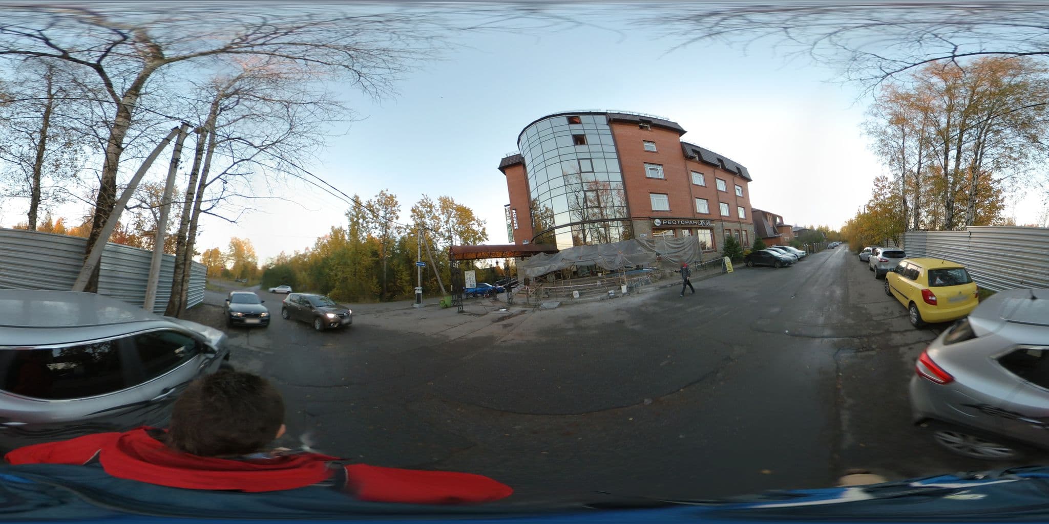 Street view near swimming club FLY, Ozerki — © vlivyur (CC BY-SA · Mapillary)